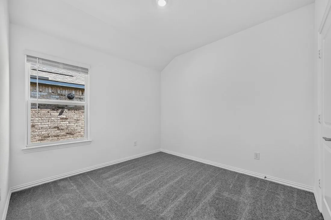2633 Glacier Road ~ Ready Now