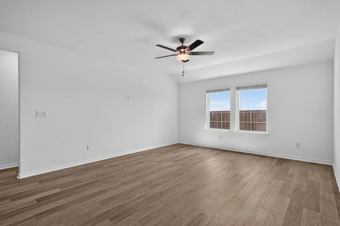 2633 Glacier Road ~ Ready Now
