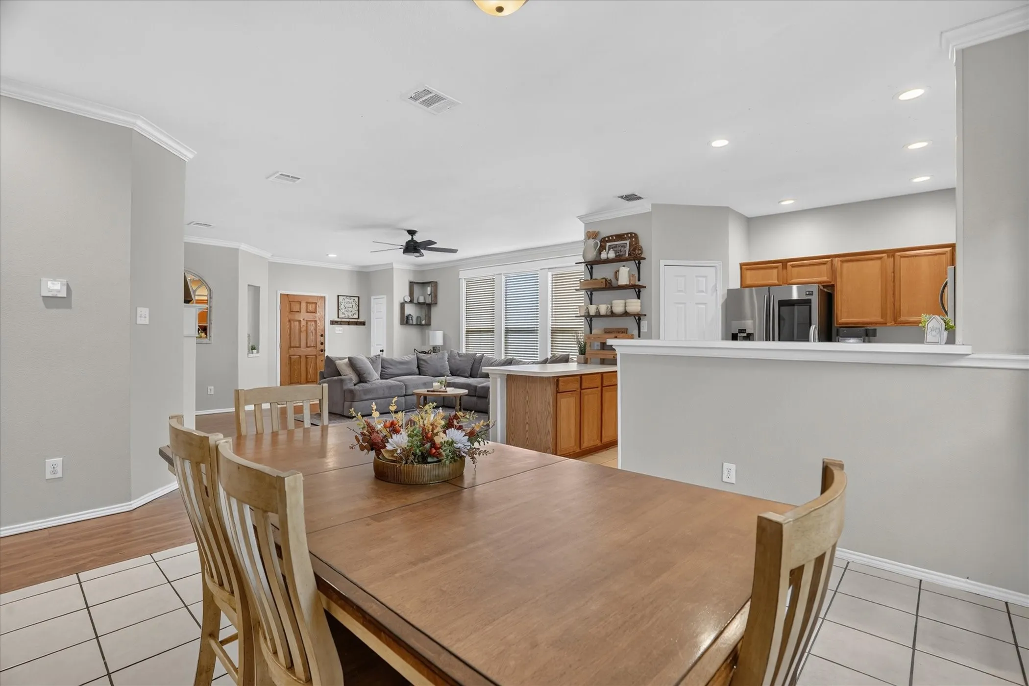 Single Family Residence For Sale in Tarrant County , 8425 Greylock Court, Fort Worth, Texas 76137, 3 Bedroom, 2 Bathroom, 2 Garage spaces, 1,615 Sqft, built in 1999, mls#21387969, Real Estate Agent in Fort Worth, Homes For Sale in Tarrant county, Homes For Sale in Fort Worth, Realtor in Fort Worth Texas, Real Estate Brokerage Independent Realty Texas, Luminita Cordes Realtor