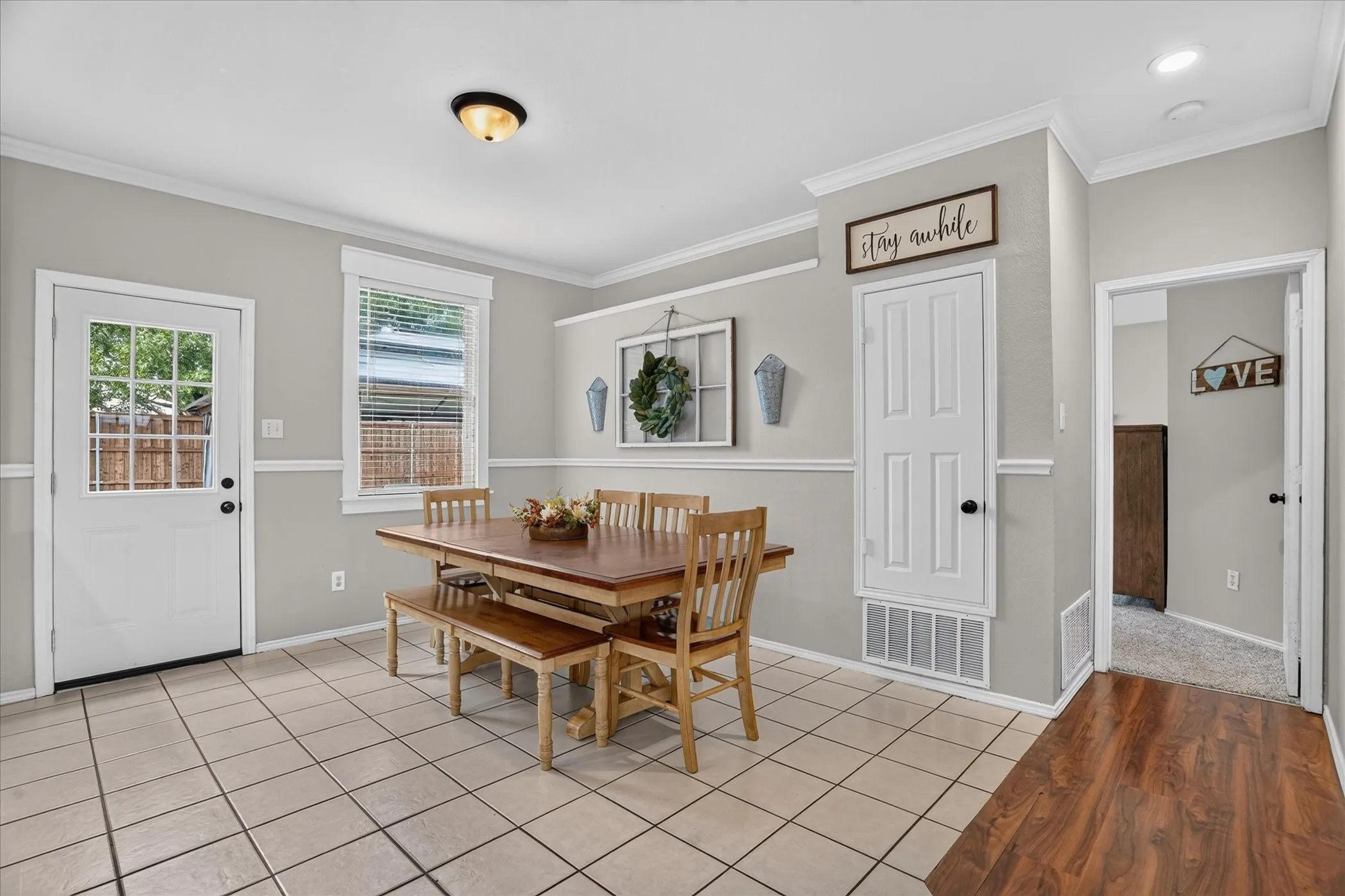 Single Family Residence For Sale in Tarrant County , 8425 Greylock Court, Fort Worth, Texas 76137, 3 Bedroom, 2 Bathroom, 2 Garage spaces, 1,615 Sqft, built in 1999, mls#21387969, Real Estate Agent in Fort Worth, Homes For Sale in Tarrant county, Homes For Sale in Fort Worth, Realtor in Fort Worth Texas, Real Estate Brokerage Independent Realty Texas, Luminita Cordes Realtor
