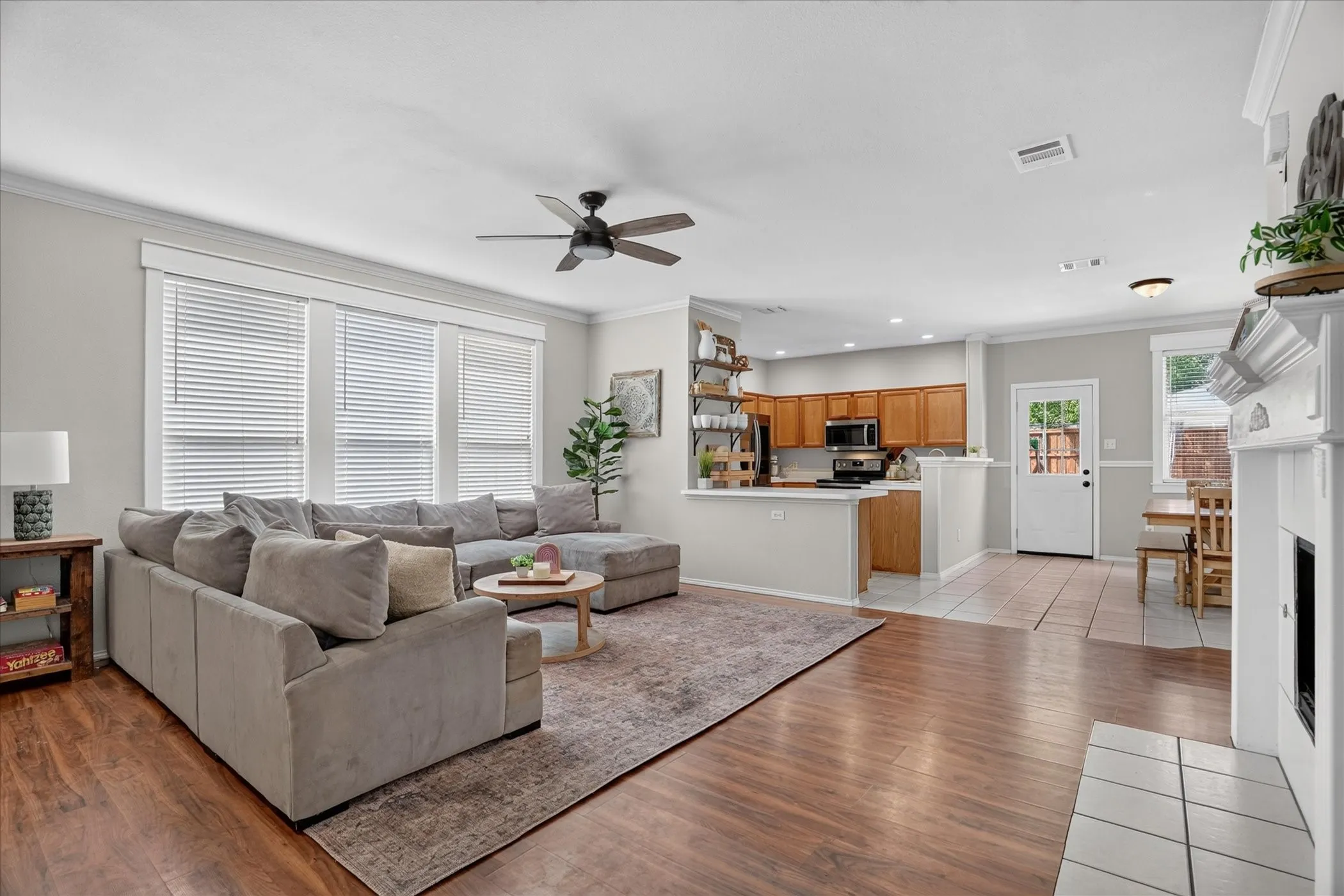Single Family Residence For Sale in Tarrant County , 8425 Greylock Court, Fort Worth, Texas 76137, 3 Bedroom, 2 Bathroom, 2 Garage spaces, 1,615 Sqft, built in 1999, mls#21387969, Real Estate Agent in Fort Worth, Homes For Sale in Tarrant county, Homes For Sale in Fort Worth, Realtor in Fort Worth Texas, Real Estate Brokerage Independent Realty Texas, Luminita Cordes Realtor