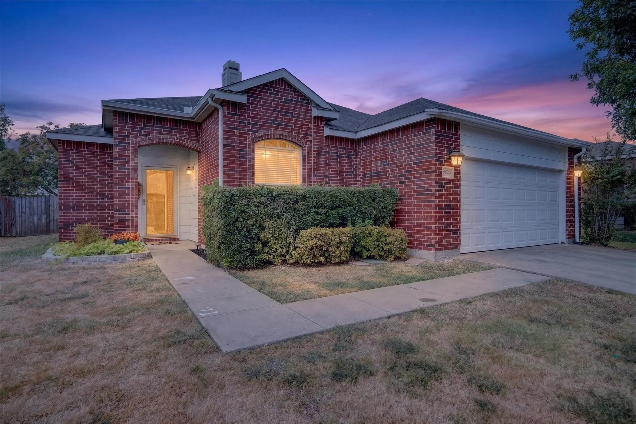 Single Family Residence For Sale in Tarrant County , 8425 Greylock Court, Fort Worth, Texas 76137, 3 Bedroom, 2 Bathroom, 2 Garage spaces, 1,615 Sqft, built in 1999, mls#21387969, Real Estate Agent in Fort Worth, Homes For Sale in Tarrant county, Homes For Sale in Fort Worth, Realtor in Fort Worth Texas, Real Estate Brokerage Independent Realty Texas, Luminita Cordes Realtor