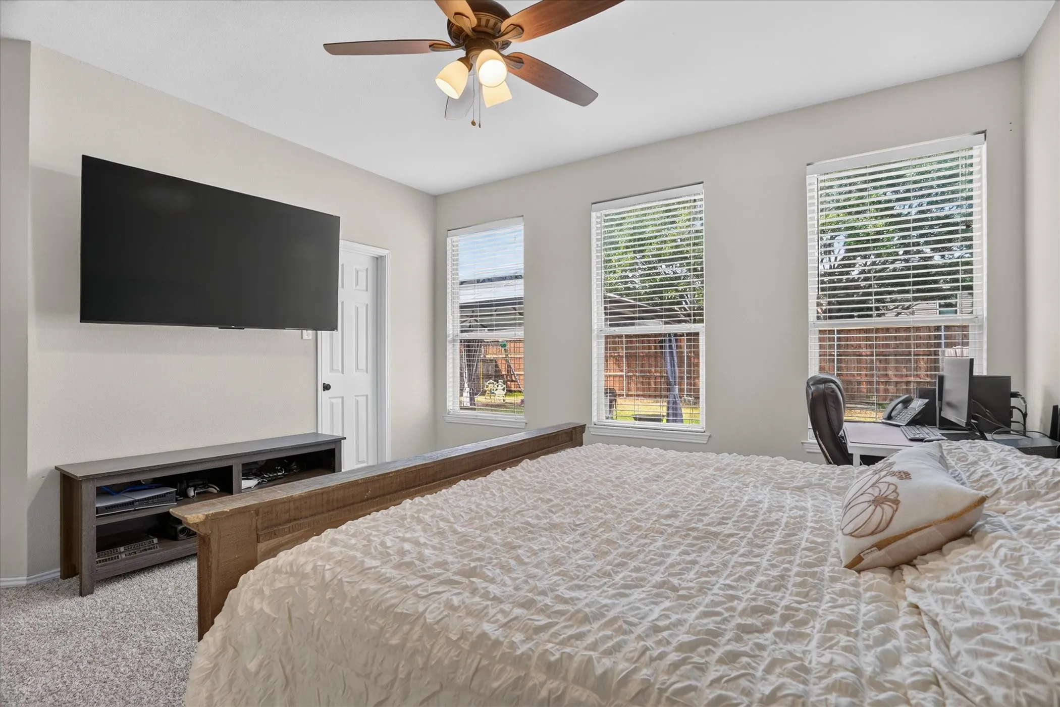Single Family Residence For Sale in Tarrant County , 8425 Greylock Court, Fort Worth, Texas 76137, 3 Bedroom, 2 Bathroom, 2 Garage spaces, 1,615 Sqft, built in 1999, mls#21387969, Real Estate Agent in Fort Worth, Homes For Sale in Tarrant county, Homes For Sale in Fort Worth, Realtor in Fort Worth Texas, Real Estate Brokerage Independent Realty Texas, Luminita Cordes Realtor