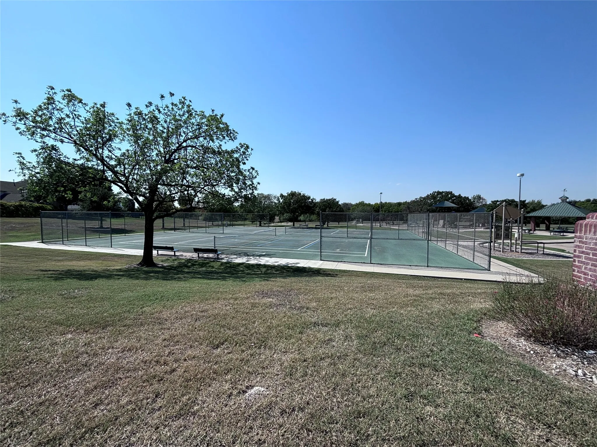 Single Family Residence For Sale in Tarrant County , 8425 Greylock Court, Fort Worth, Texas 76137, 3 Bedroom, 2 Bathroom, 2 Garage spaces, 1,615 Sqft, built in 1999, mls#21387969, Real Estate Agent in Fort Worth, Homes For Sale in Tarrant county, Homes For Sale in Fort Worth, Realtor in Fort Worth Texas, Real Estate Brokerage Independent Realty Texas, Luminita Cordes Realtor
