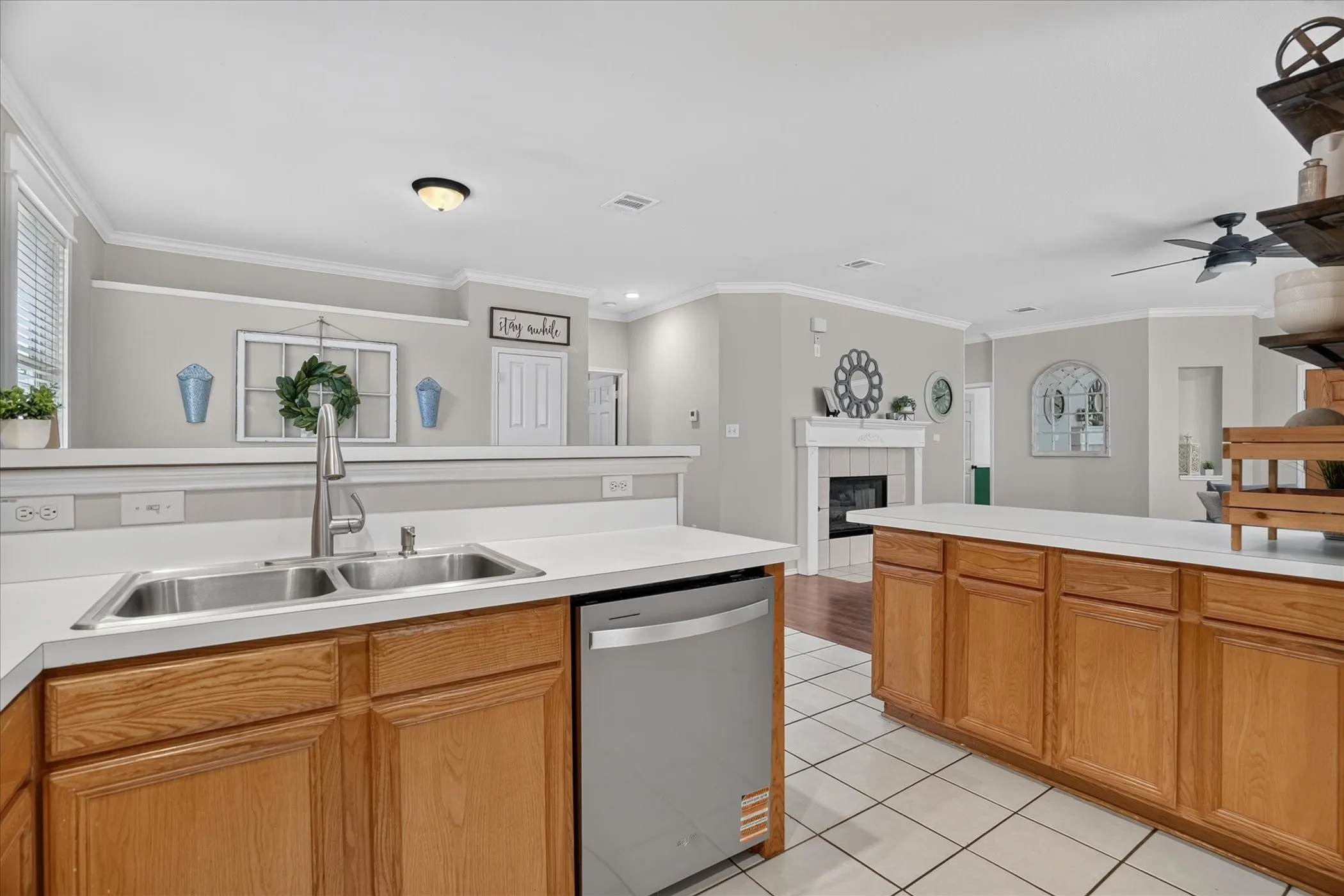 Single Family Residence For Sale in Tarrant County , 8425 Greylock Court, Fort Worth, Texas 76137, 3 Bedroom, 2 Bathroom, 2 Garage spaces, 1,615 Sqft, built in 1999, mls#21387969, Real Estate Agent in Fort Worth, Homes For Sale in Tarrant county, Homes For Sale in Fort Worth, Realtor in Fort Worth Texas, Real Estate Brokerage Independent Realty Texas, Luminita Cordes Realtor