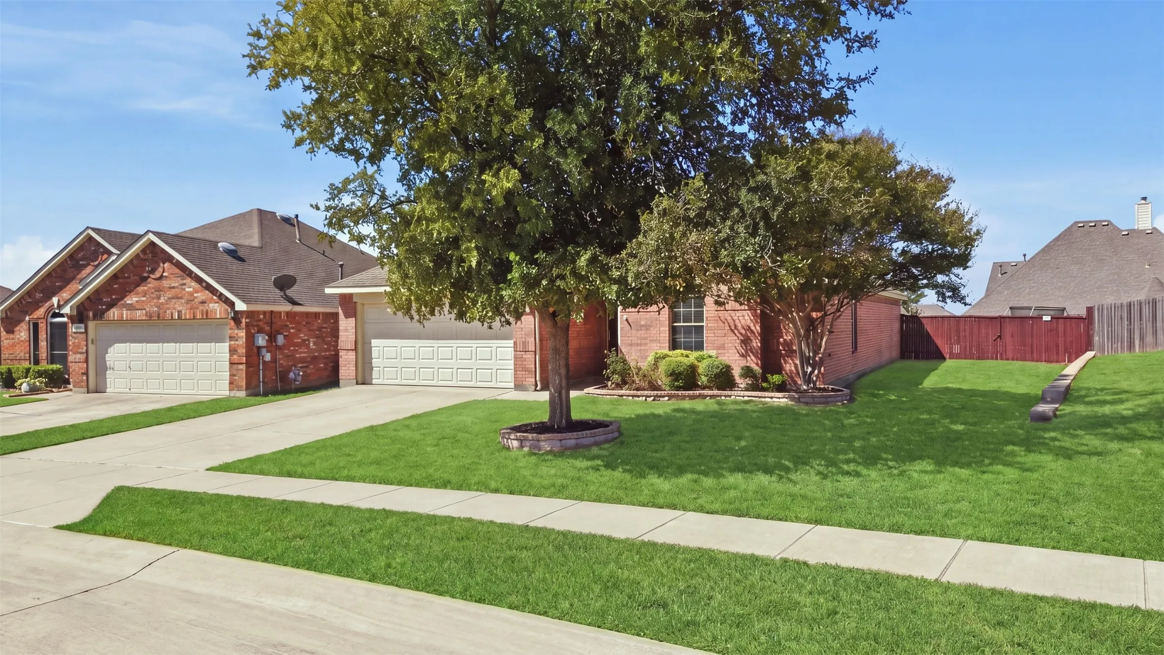 Single Family Residence For Sale in Collin County , 2829 Quarter Horse Lane, Celina, Texas 75009, 4 Bedroom, 2 Bathroom, 2 Garage spaces, 1,941 Sqft, built in 2006, mls#21389834, Real Estate Agent in Celina, Homes For Sale in Collin county, Homes For Sale in Celina, Realtor in Celina Texas, Real Estate Brokerage Independent Realty Texas, Luminita Cordes Realtor