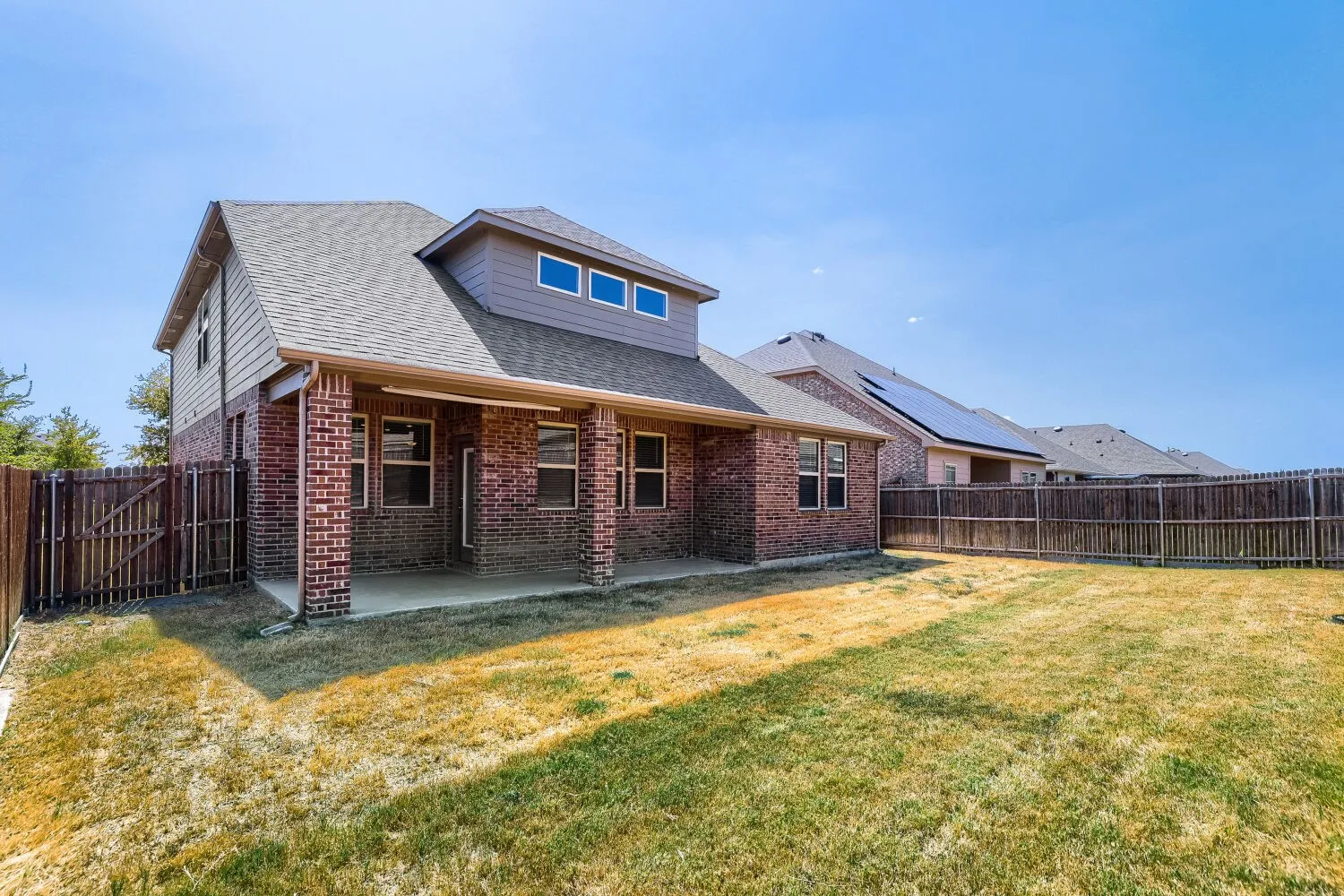 Single Family Residence For Sale in Collin County , 606 Saddle Club Way, Princeton, Texas 75407, 4 Bedroom, 3 Bathroom, 2 Garage spaces, 2,193 Sqft, built in 2019, mls#21388544, Real Estate Agent in Princeton, Homes For Sale in Collin county, Homes For Sale in Princeton, Realtor in Princeton Texas, Real Estate Brokerage Independent Realty Texas, Luminita Cordes Realtor