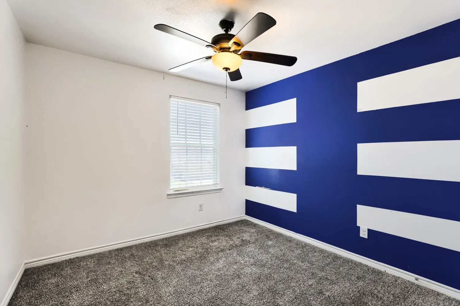 Single Family Residence For Sale in Collin County , 606 Saddle Club Way, Princeton, Texas 75407, 4 Bedroom, 3 Bathroom, 2 Garage spaces, 2,193 Sqft, built in 2019, mls#21388544, Real Estate Agent in Princeton, Homes For Sale in Collin county, Homes For Sale in Princeton, Realtor in Princeton Texas, Real Estate Brokerage Independent Realty Texas, Luminita Cordes Realtor