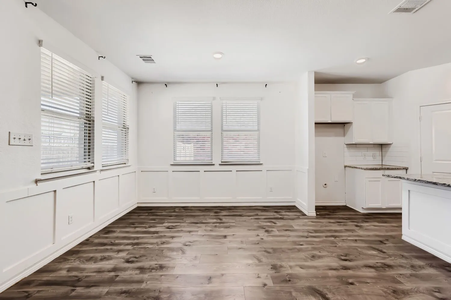 Single Family Residence For Sale in Collin County , 606 Saddle Club Way, Princeton, Texas 75407, 4 Bedroom, 3 Bathroom, 2 Garage spaces, 2,193 Sqft, built in 2019, mls#21388544, Real Estate Agent in Princeton, Homes For Sale in Collin county, Homes For Sale in Princeton, Realtor in Princeton Texas, Real Estate Brokerage Independent Realty Texas, Luminita Cordes Realtor
