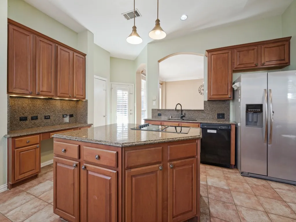 Single Family Residence For Sale in Collin County , 8508 High Meadows Drive, Plano, Texas 75025, 4 Bedroom, 4 Bathroom, 2 Garage spaces, 3,449 Sqft, built in 1997, mls#21389381, Real Estate Agent in Plano, Homes For Sale in Collin county, Homes For Sale in Plano, Realtor in Plano Texas, Real Estate Brokerage Independent Realty Texas, Luminita Cordes Realtor