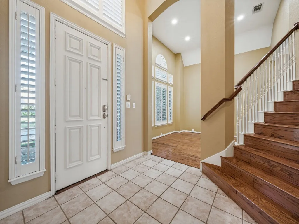 Single Family Residence For Sale in Collin County , 8508 High Meadows Drive, Plano, Texas 75025, 4 Bedroom, 4 Bathroom, 2 Garage spaces, 3,449 Sqft, built in 1997, mls#21389381, Real Estate Agent in Plano, Homes For Sale in Collin county, Homes For Sale in Plano, Realtor in Plano Texas, Real Estate Brokerage Independent Realty Texas, Luminita Cordes Realtor