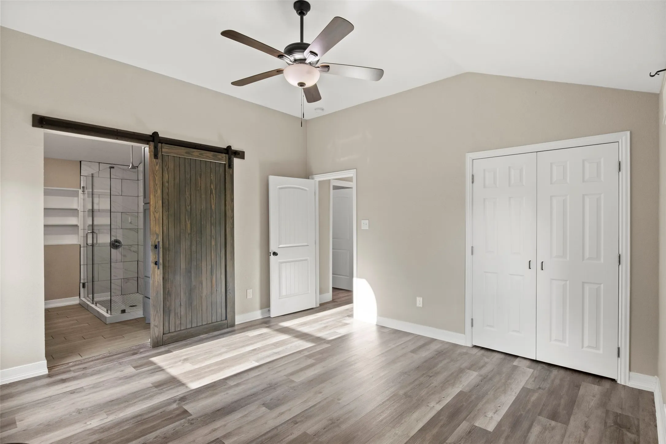 Single Family Residence For Sale in Ellis County , 360 Rockett Lane, Pecan Hill, Texas 75154, 3 Bedroom, 3 Bathroom, Garage spaces, 1,663 Sqft, built in 1960, mls#21388526, Real Estate Agent in Pecan Hill, Homes For Sale in Ellis county, Homes For Sale in Pecan Hill, Realtor in Pecan Hill Texas, Real Estate Brokerage Independent Realty Texas, Luminita Cordes Realtor