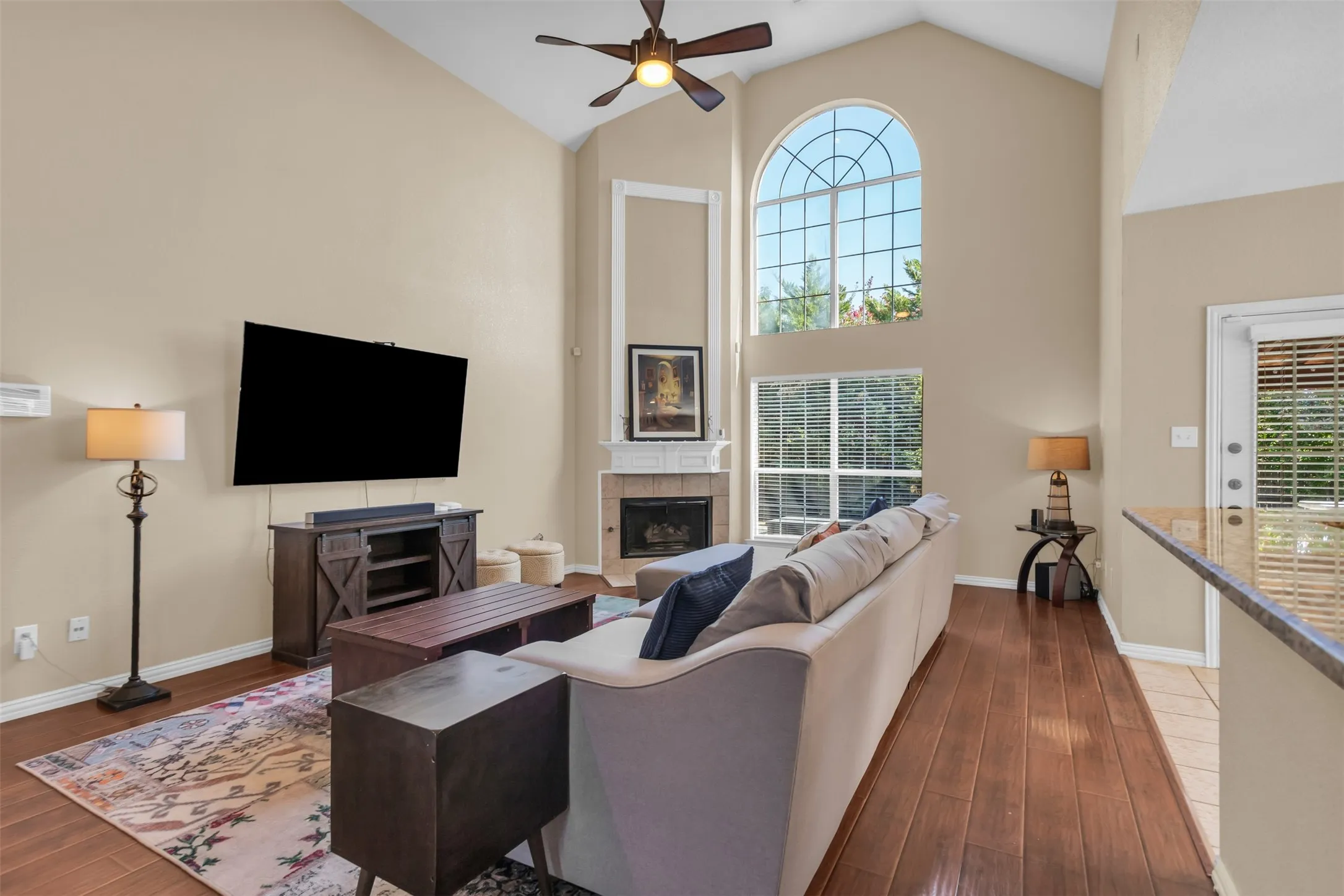 Single Family Residence For Sale in Collin County , 5108 Raincrest Drive, Mc Kinney, Texas 75071, 4 Bedroom, 3 Bathroom, 2 Garage spaces, 2,815 Sqft, built in 1999, mls#21389719, Real Estate Agent in Mc Kinney, Homes For Sale in Collin county, Homes For Sale in Mc Kinney, Realtor in Mc Kinney Texas, Real Estate Brokerage Independent Realty Texas, Luminita Cordes Realtor