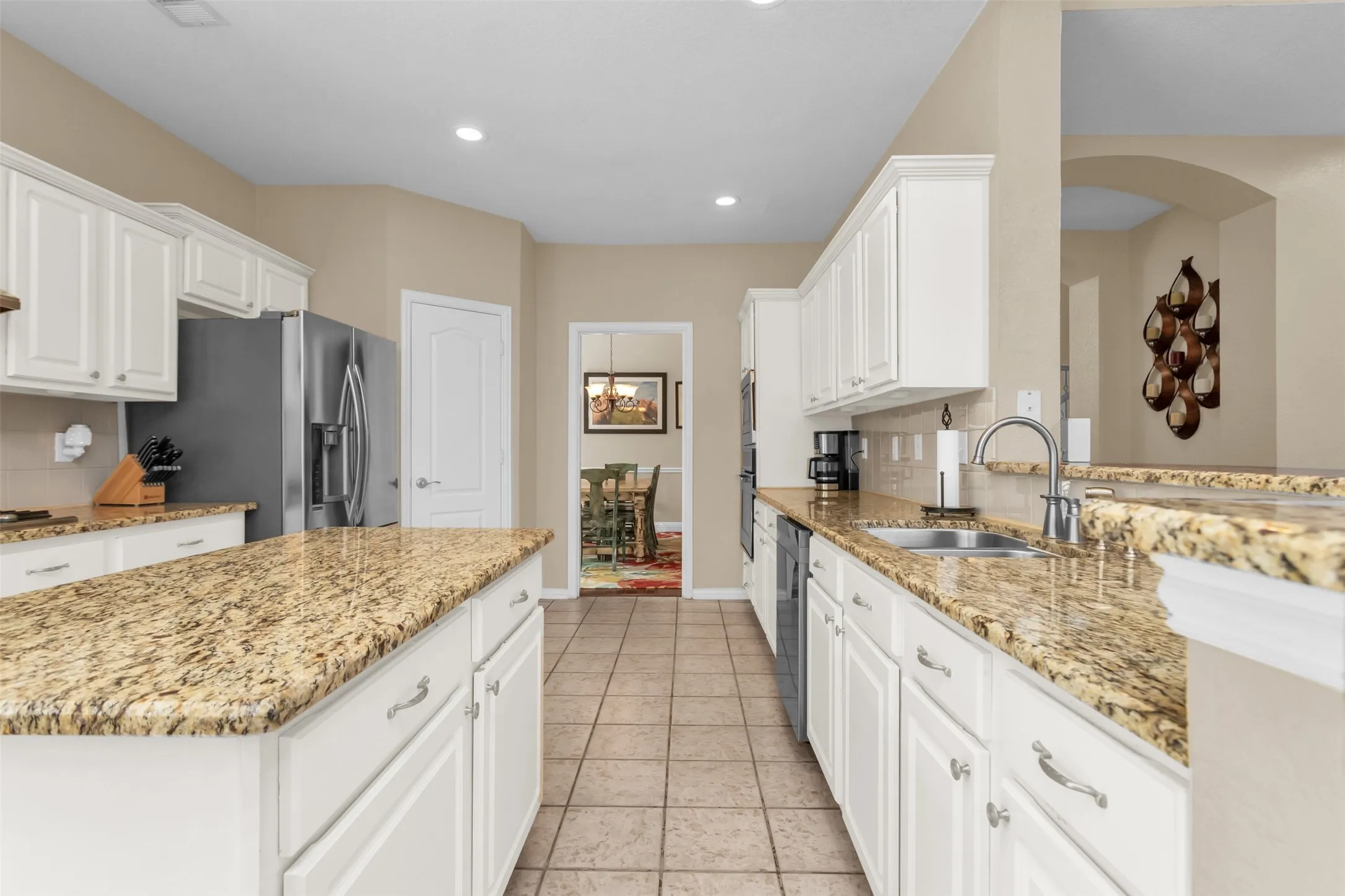 Single Family Residence For Sale in Collin County , 5108 Raincrest Drive, Mc Kinney, Texas 75071, 4 Bedroom, 3 Bathroom, 2 Garage spaces, 2,815 Sqft, built in 1999, mls#21389719, Real Estate Agent in Mc Kinney, Homes For Sale in Collin county, Homes For Sale in Mc Kinney, Realtor in Mc Kinney Texas, Real Estate Brokerage Independent Realty Texas, Luminita Cordes Realtor