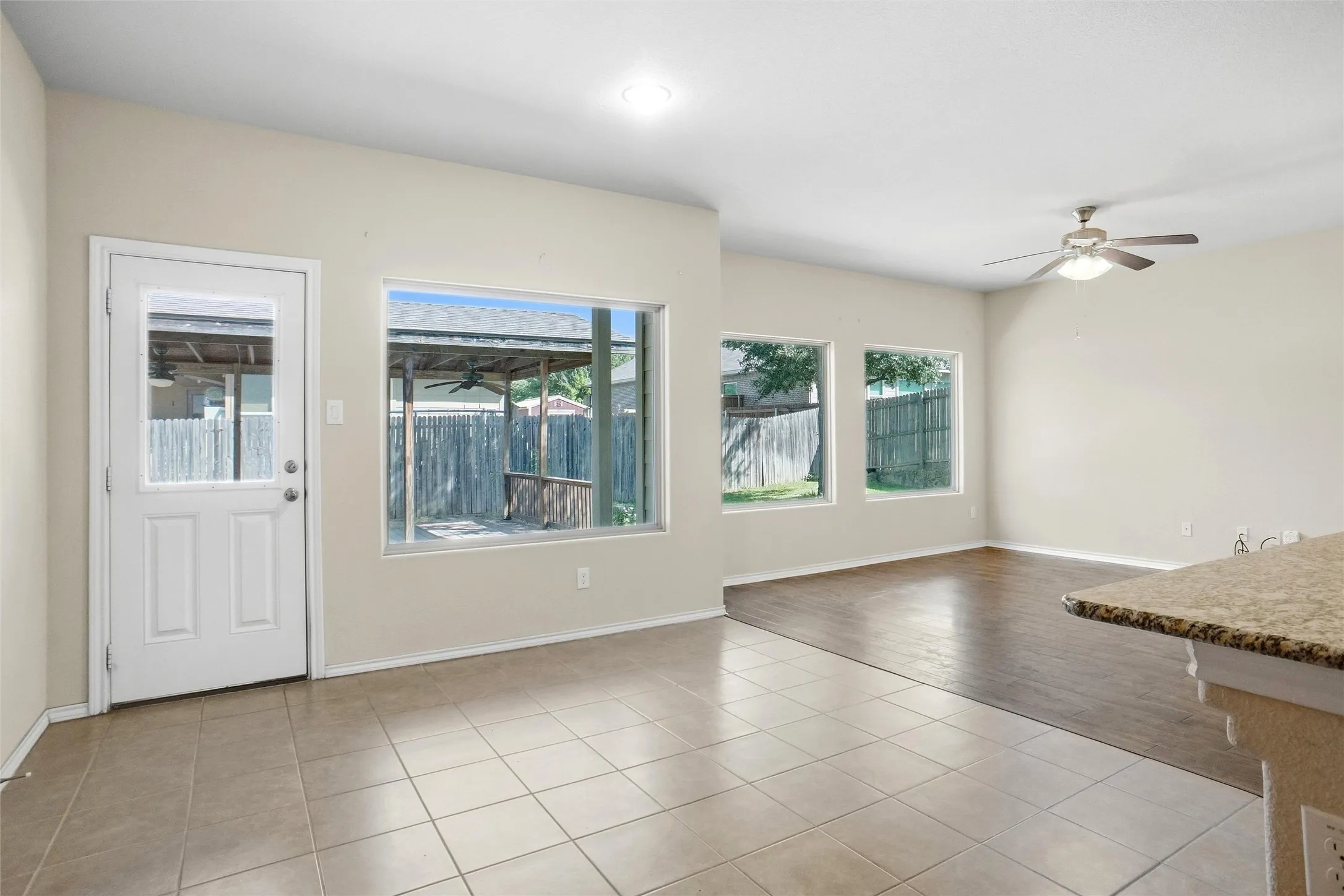 Single Family Residence For Sale in Tarrant County , 1221 Glenwood Drive, Azle, Texas 76020, 3 Bedroom, 2 Bathroom, 2 Garage spaces, 1,802 Sqft, built in 2015, mls#21389820, Real Estate Agent in Azle, Homes For Sale in Tarrant county, Homes For Sale in Azle, Realtor in Azle Texas, Real Estate Brokerage Independent Realty Texas, Luminita Cordes Realtor