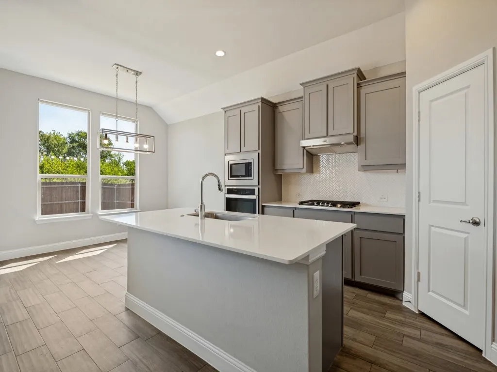 Single Family Residence For Sale in Ellis County , 10623 Cherry Tree Way, Grand Prairie, Texas 76065, 4 Bedroom, 2 Bathroom, 2 Garage spaces, 1,961 Sqft, built in 2022, mls#21389752, Real Estate Agent in Grand Prairie, Homes For Sale in Ellis county, Homes For Sale in Grand Prairie, Realtor in Grand Prairie Texas, Real Estate Brokerage Independent Realty Texas, Luminita Cordes Realtor