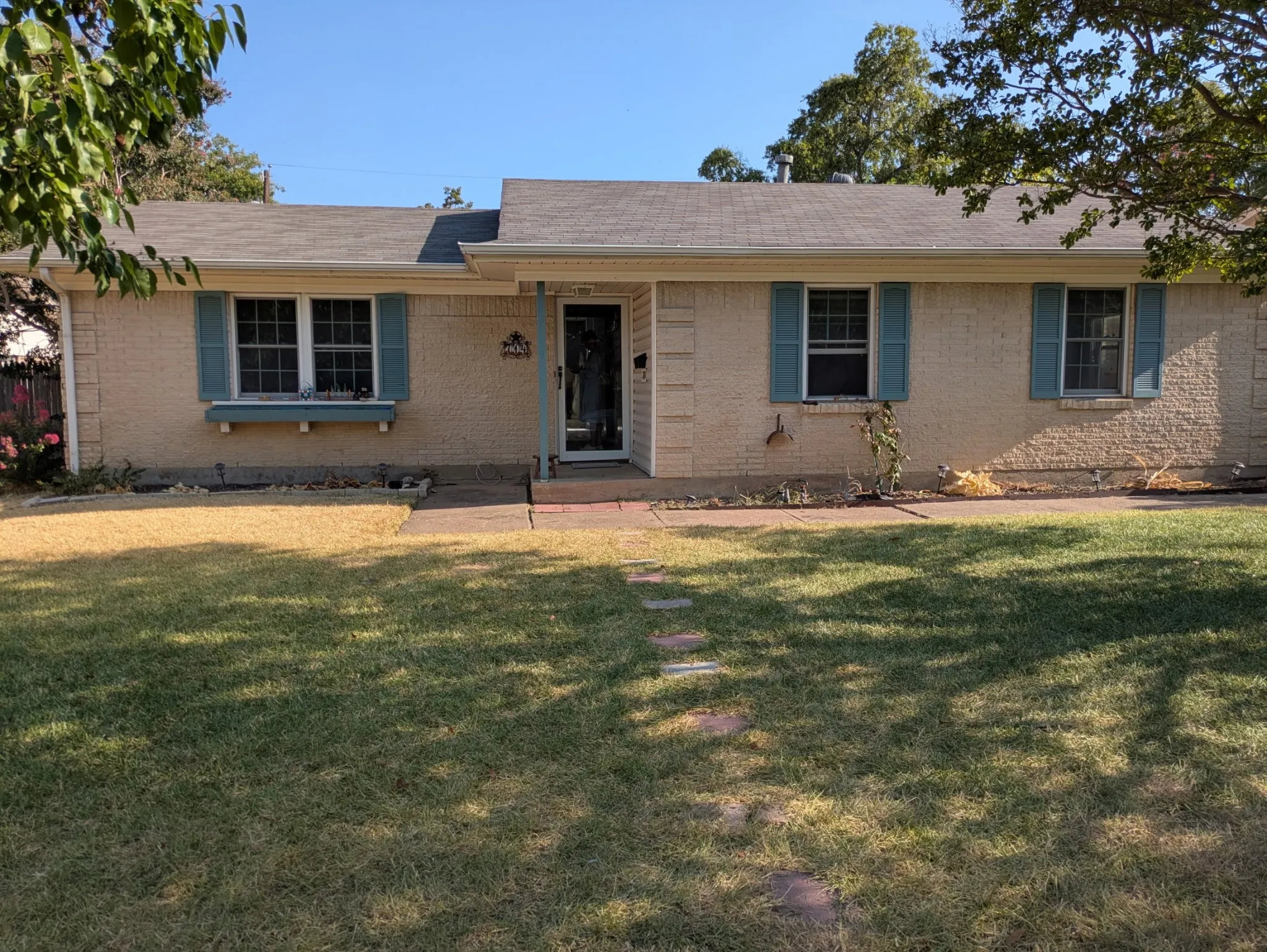 Single Family Residence For Rent in Dallas County , 714 Timberlake Circle, Richardson, Texas 75080, 4 Bedroom, 2 Bathroom, 2 Garage spaces, 1,600 Sqft, built in 1961, mls#21389835, Real Estate Agent in Richardson, Homes For Rent in Dallas county, Homes For Rent in Richardson, Realtor in Richardson Texas, Real Estate Brokerage Independent Realty Texas, Luminita Cordes Realtor