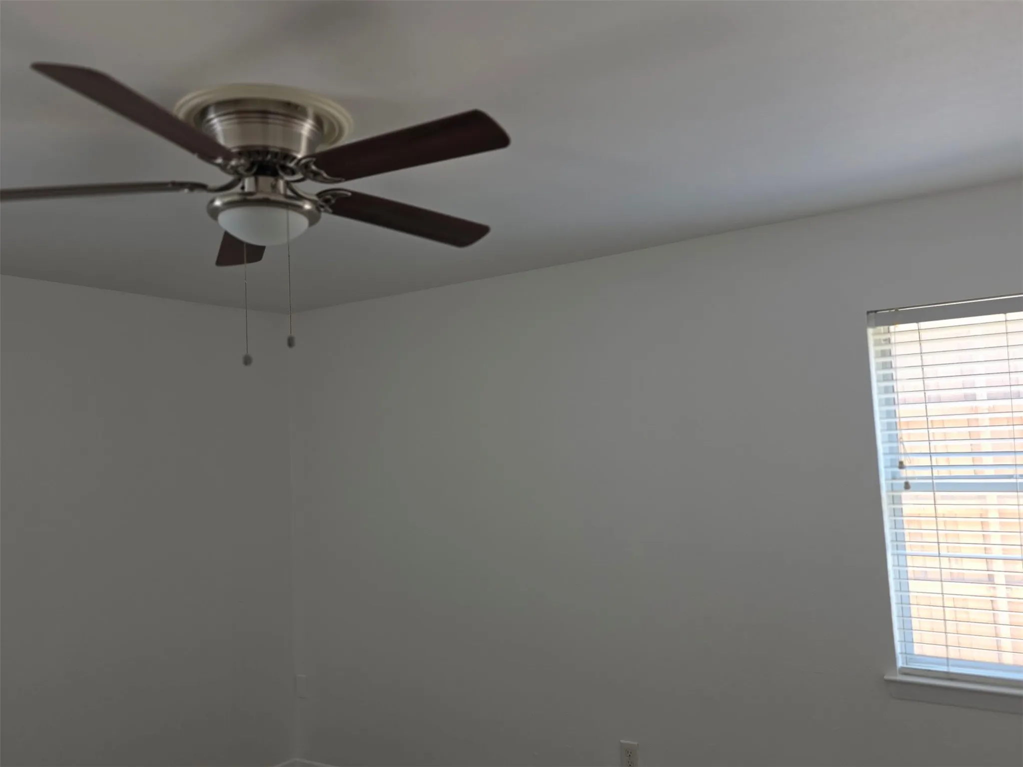 Single Family Residence For Rent in Dallas County , 714 Timberlake Circle, Richardson, Texas 75080, 4 Bedroom, 2 Bathroom, 2 Garage spaces, 1,600 Sqft, built in 1961, mls#21389835, Real Estate Agent in Richardson, Homes For Rent in Dallas county, Homes For Rent in Richardson, Realtor in Richardson Texas, Real Estate Brokerage Independent Realty Texas, Luminita Cordes Realtor