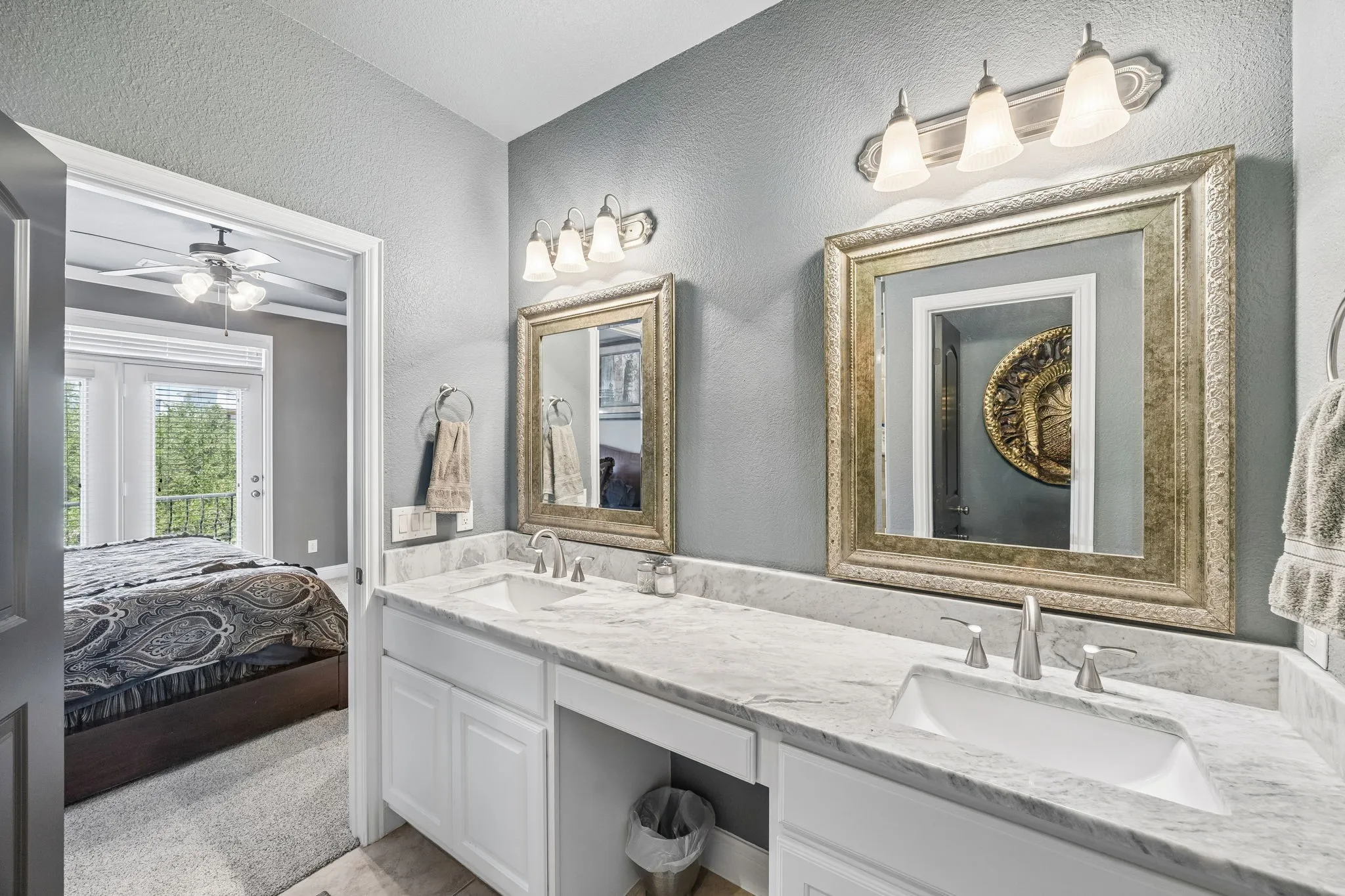 Townhouse For Sale in Collin County , 5740 Robbie Road, Plano, Texas 75024, 3 Bedroom, 3 Bathroom, 2 Garage spaces, 1,556 Sqft, built in 2006, mls#21389850, Real Estate Agent in Plano, Homes For Sale in Collin county, Homes For Sale in Plano, Realtor in Plano Texas, Real Estate Brokerage Independent Realty Texas, Luminita Cordes Realtor