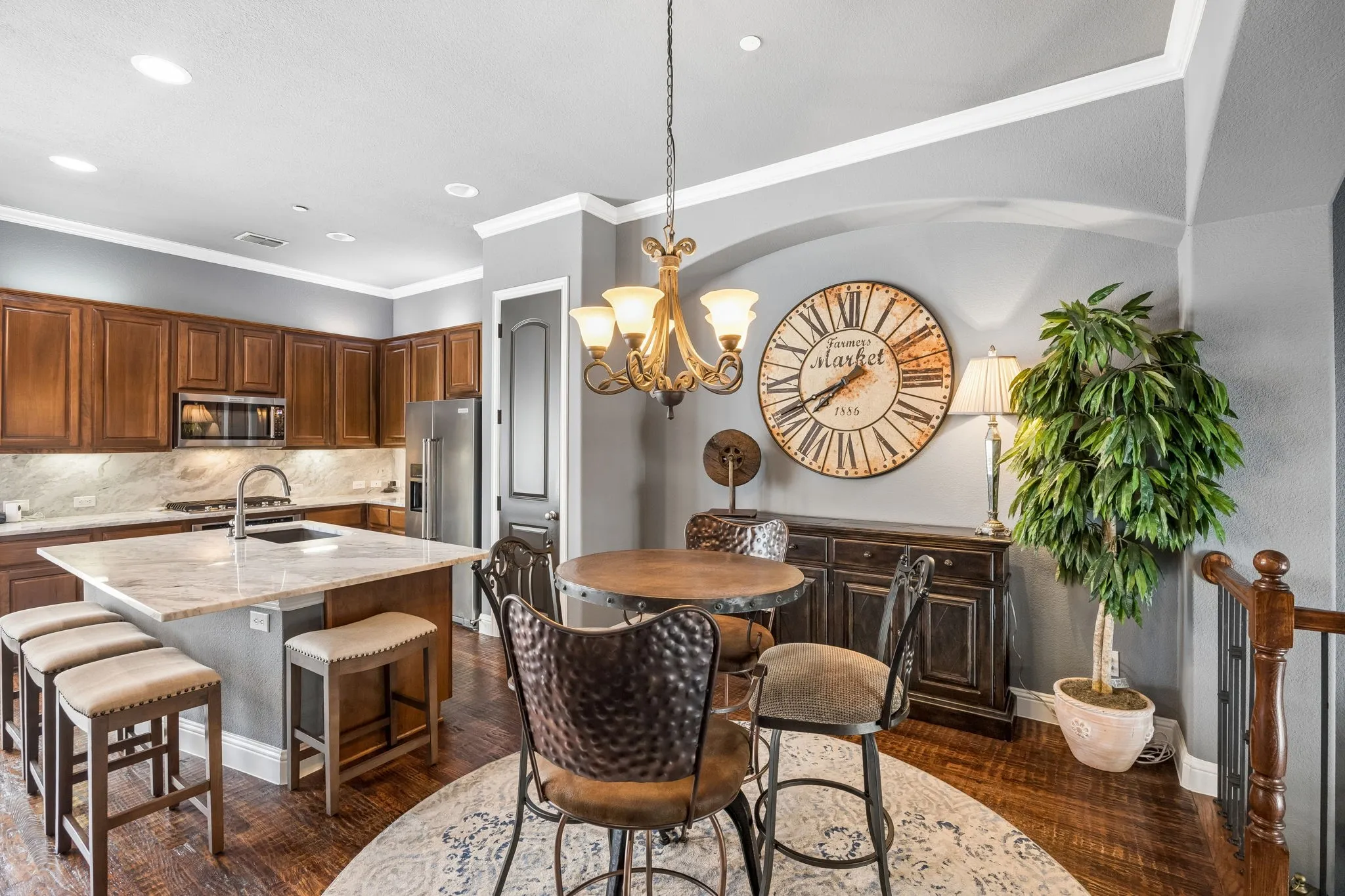 Townhouse For Sale in Collin County , 5740 Robbie Road, Plano, Texas 75024, 3 Bedroom, 3 Bathroom, 2 Garage spaces, 1,556 Sqft, built in 2006, mls#21389850, Real Estate Agent in Plano, Homes For Sale in Collin county, Homes For Sale in Plano, Realtor in Plano Texas, Real Estate Brokerage Independent Realty Texas, Luminita Cordes Realtor