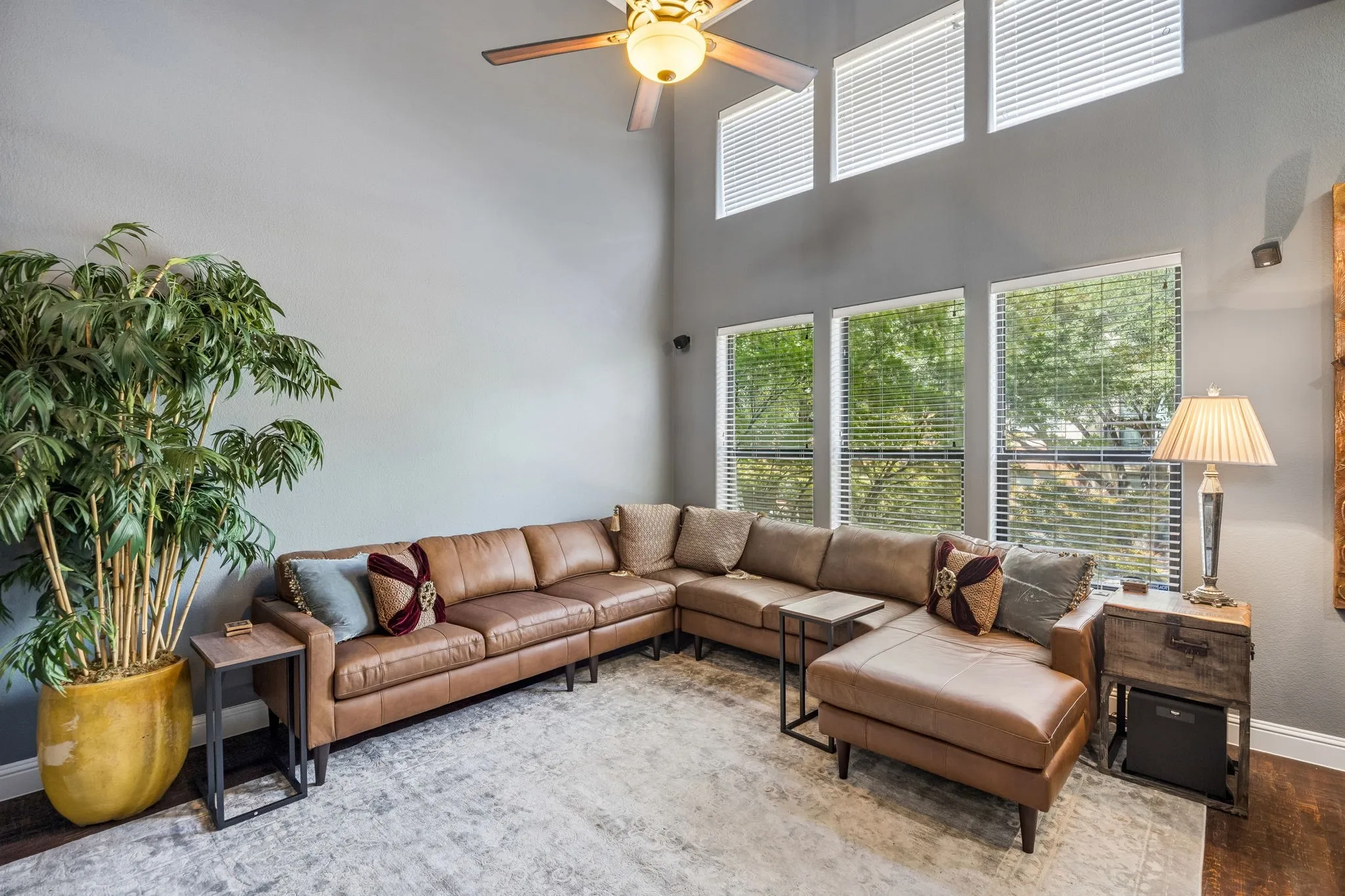 Townhouse For Sale in Collin County , 5740 Robbie Road, Plano, Texas 75024, 3 Bedroom, 3 Bathroom, 2 Garage spaces, 1,556 Sqft, built in 2006, mls#21389850, Real Estate Agent in Plano, Homes For Sale in Collin county, Homes For Sale in Plano, Realtor in Plano Texas, Real Estate Brokerage Independent Realty Texas, Luminita Cordes Realtor