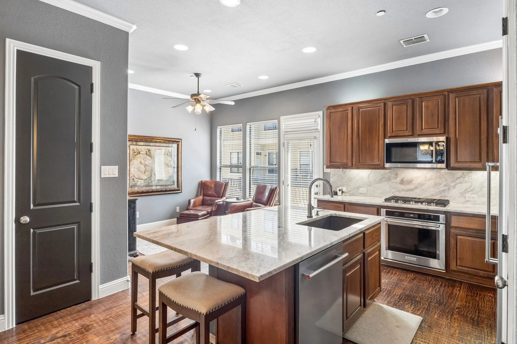 Townhouse For Sale in Collin County , 5740 Robbie Road, Plano, Texas 75024, 3 Bedroom, 3 Bathroom, 2 Garage spaces, 1,556 Sqft, built in 2006, mls#21389850, Real Estate Agent in Plano, Homes For Sale in Collin county, Homes For Sale in Plano, Realtor in Plano Texas, Real Estate Brokerage Independent Realty Texas, Luminita Cordes Realtor