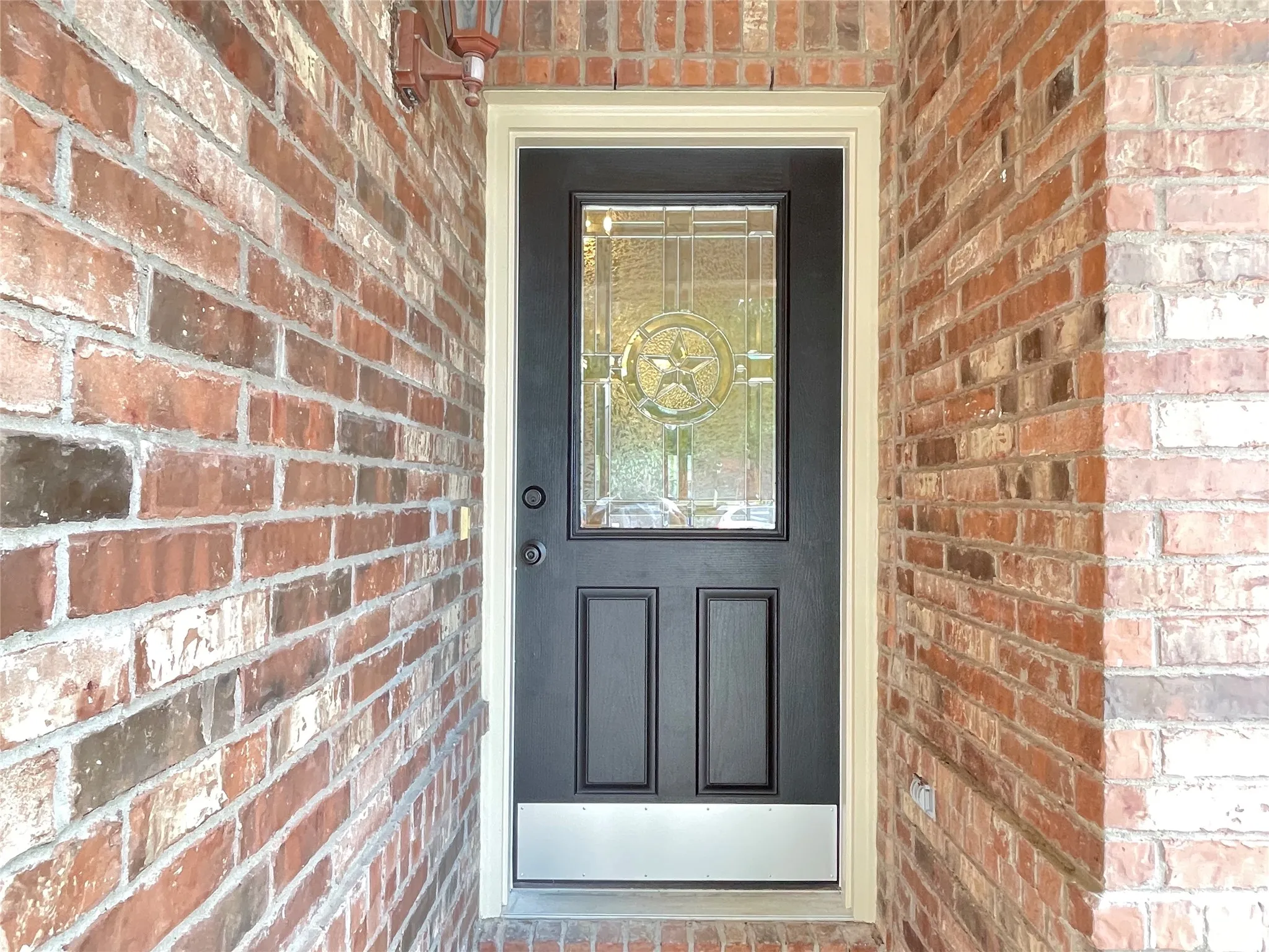 Single Family Residence For Rent in Denton County , 5921 Snow Creek Drive, The Colony, Texas 75056, 3 Bedroom, 3 Bathroom, 2 Garage spaces, 2,064 Sqft, built in 2009, mls#21389854, Real Estate Agent in The Colony, Homes For Rent in Denton county, Homes For Rent in The Colony, Realtor in The Colony Texas, Real Estate Brokerage Independent Realty Texas, Luminita Cordes Realtor