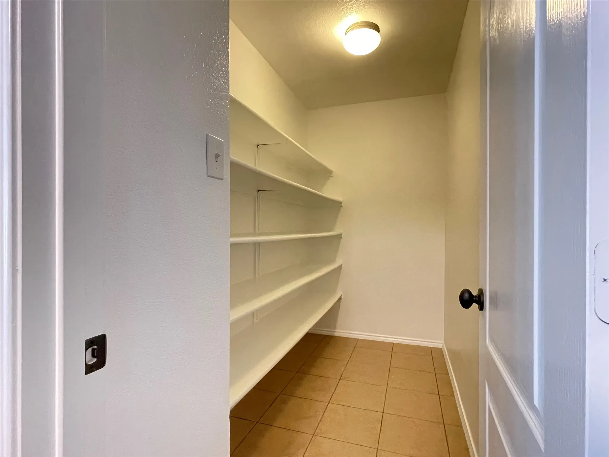 Single Family Residence For Rent in Denton County , 5921 Snow Creek Drive, The Colony, Texas 75056, 3 Bedroom, 3 Bathroom, 2 Garage spaces, 2,064 Sqft, built in 2009, mls#21389854, Real Estate Agent in The Colony, Homes For Rent in Denton county, Homes For Rent in The Colony, Realtor in The Colony Texas, Real Estate Brokerage Independent Realty Texas, Luminita Cordes Realtor