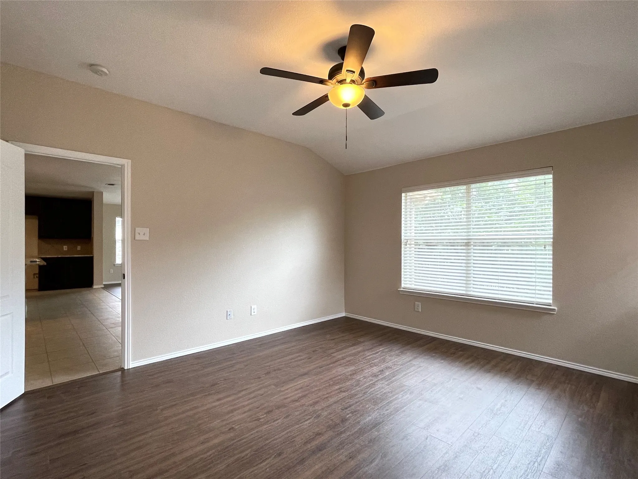 Single Family Residence For Rent in Denton County , 5921 Snow Creek Drive, The Colony, Texas 75056, 3 Bedroom, 3 Bathroom, 2 Garage spaces, 2,064 Sqft, built in 2009, mls#21389854, Real Estate Agent in The Colony, Homes For Rent in Denton county, Homes For Rent in The Colony, Realtor in The Colony Texas, Real Estate Brokerage Independent Realty Texas, Luminita Cordes Realtor