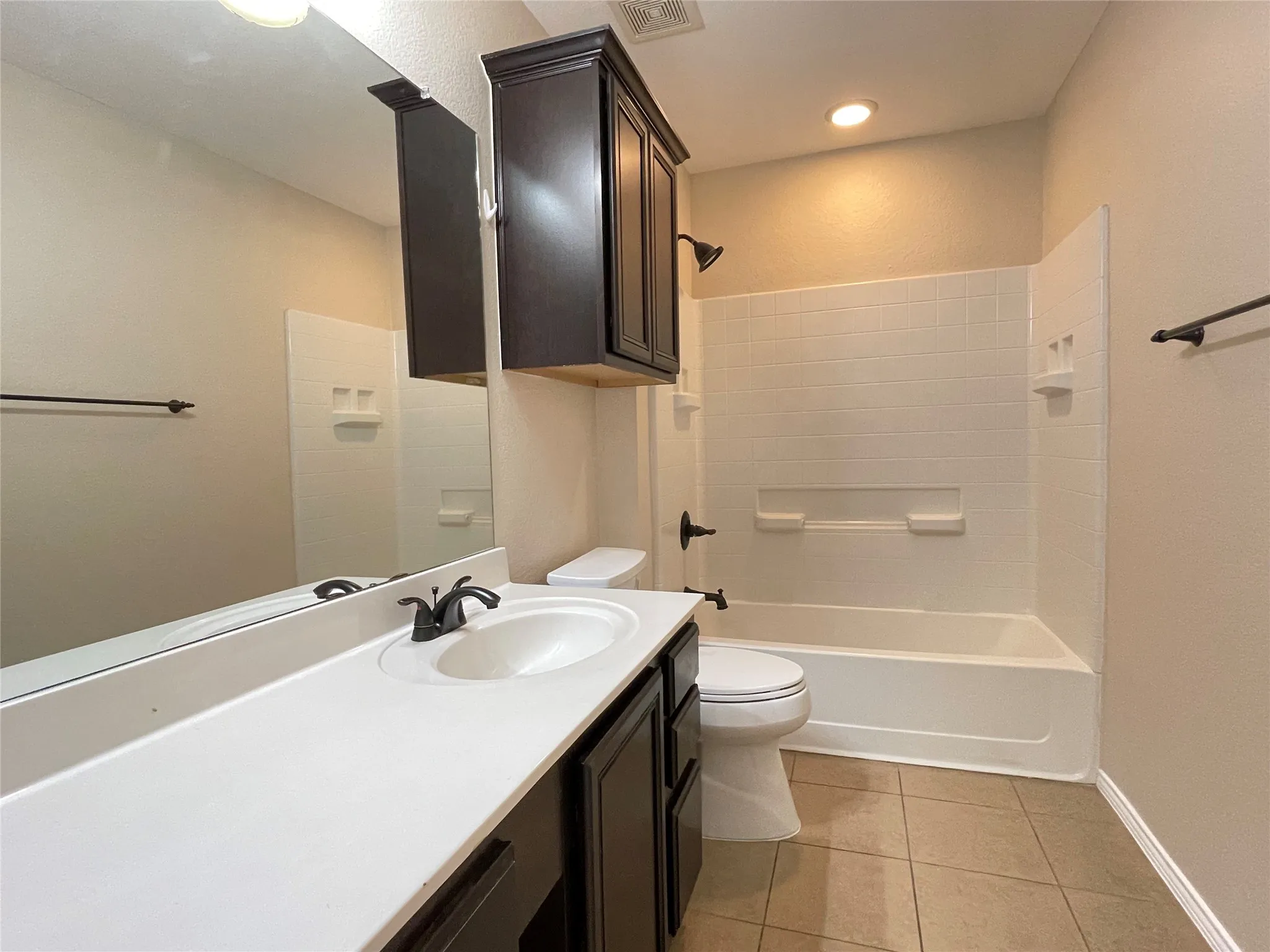 Single Family Residence For Rent in Denton County , 5921 Snow Creek Drive, The Colony, Texas 75056, 3 Bedroom, 3 Bathroom, 2 Garage spaces, 2,064 Sqft, built in 2009, mls#21389854, Real Estate Agent in The Colony, Homes For Rent in Denton county, Homes For Rent in The Colony, Realtor in The Colony Texas, Real Estate Brokerage Independent Realty Texas, Luminita Cordes Realtor