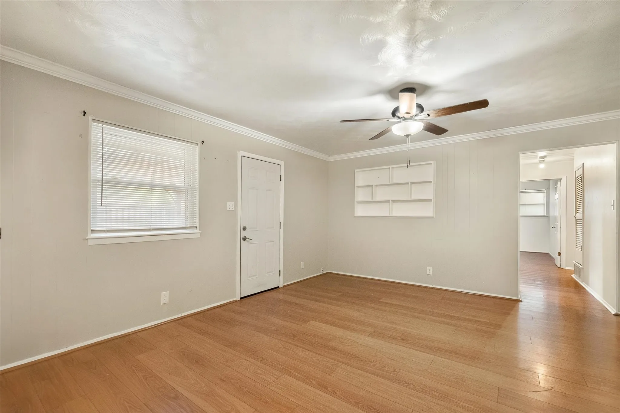 Single Family Residence For Sale in Johnson County , 144 Jill Ann Drive, Burleson, Texas 76028, 4 Bedroom, 2 Bathroom, 2 Garage spaces, 1,717 Sqft, built in 1964, mls#21389868, Real Estate Agent in Burleson, Homes For Sale in Johnson county, Homes For Sale in Burleson, Realtor in Burleson Texas, Real Estate Brokerage Independent Realty Texas, Luminita Cordes Realtor
