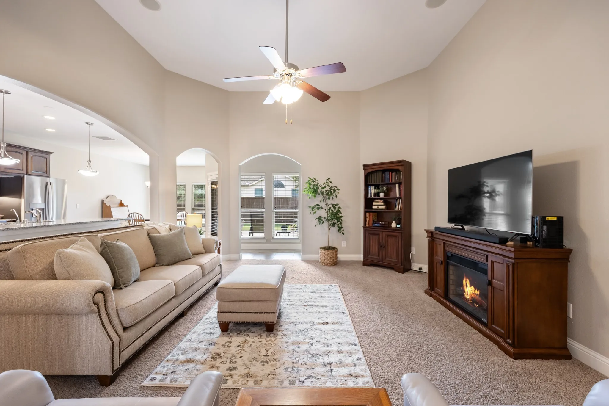 Single Family Residence For Sale in Rockwall County , 495 Oak Hills Lane, Fate, Texas 75189, 3 Bedroom, 2 Bathroom, 3 Garage spaces, 2,160 Sqft, built in 2012, mls#21389745, Real Estate Agent in Fate, Homes For Sale in Rockwall county, Homes For Sale in Fate, Realtor in Fate Texas, Real Estate Brokerage Independent Realty Texas, Luminita Cordes Realtor