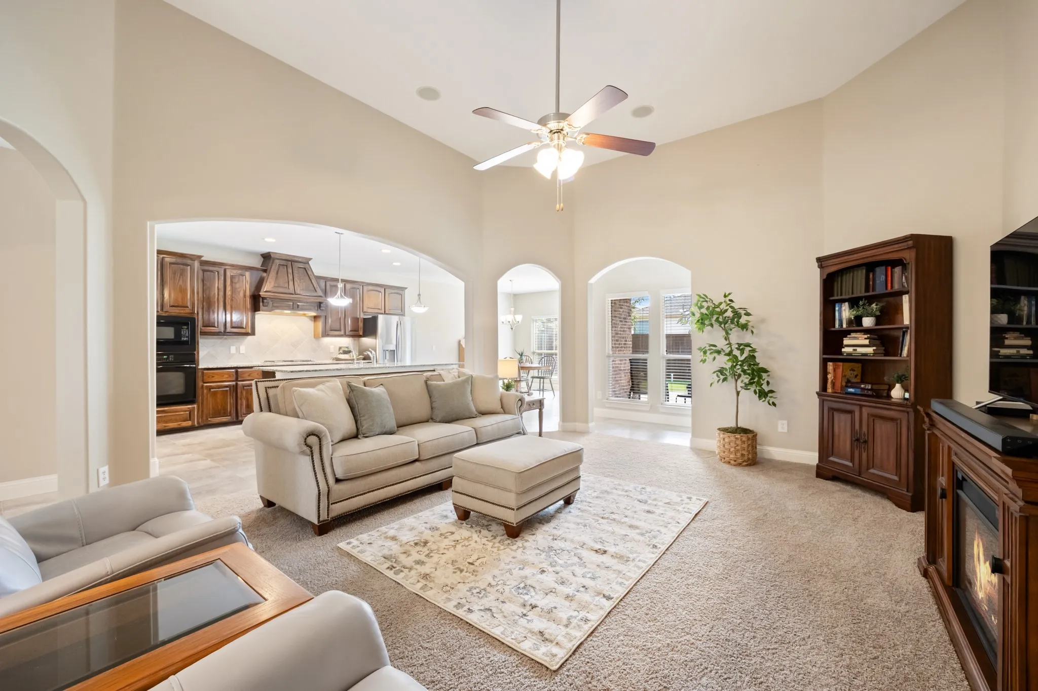 Single Family Residence For Sale in Rockwall County , 495 Oak Hills Lane, Fate, Texas 75189, 3 Bedroom, 2 Bathroom, 3 Garage spaces, 2,160 Sqft, built in 2012, mls#21389745, Real Estate Agent in Fate, Homes For Sale in Rockwall county, Homes For Sale in Fate, Realtor in Fate Texas, Real Estate Brokerage Independent Realty Texas, Luminita Cordes Realtor