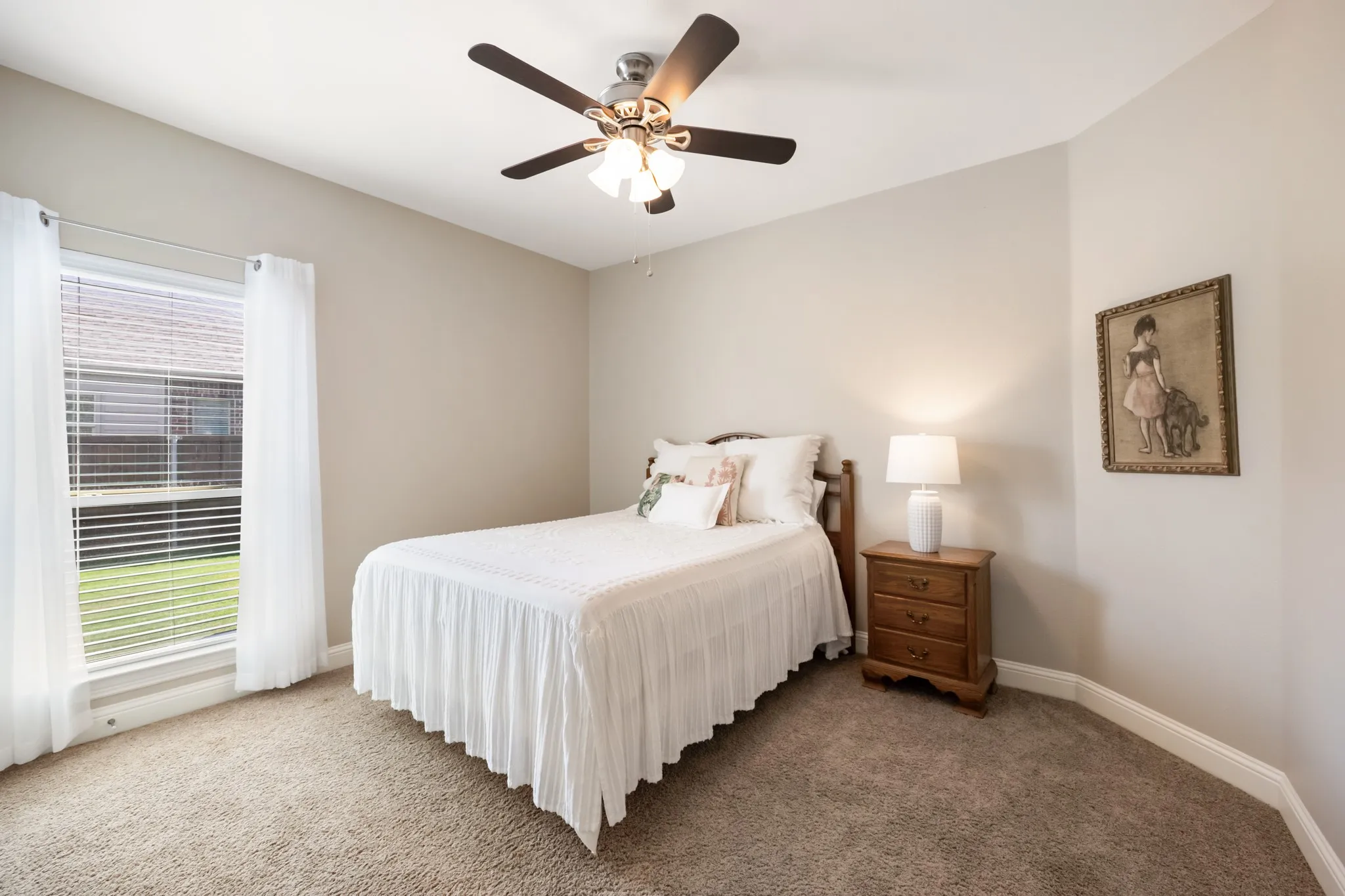 Single Family Residence For Sale in Rockwall County , 495 Oak Hills Lane, Fate, Texas 75189, 3 Bedroom, 2 Bathroom, 3 Garage spaces, 2,160 Sqft, built in 2012, mls#21389745, Real Estate Agent in Fate, Homes For Sale in Rockwall county, Homes For Sale in Fate, Realtor in Fate Texas, Real Estate Brokerage Independent Realty Texas, Luminita Cordes Realtor