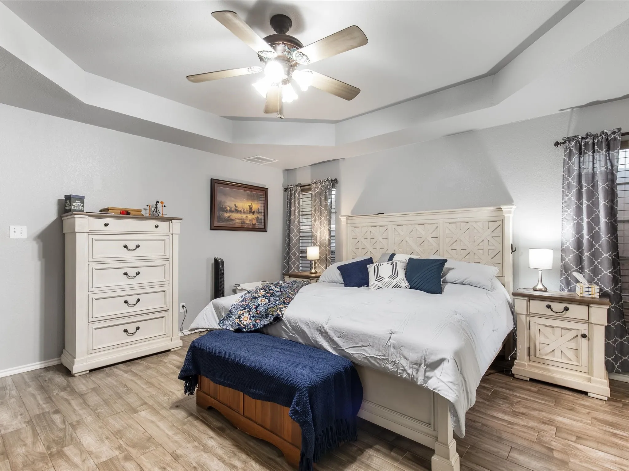 Single Family Residence For Sale in Johnson County , 102 Oakwood Place, Joshua, Texas 76058, 3 Bedroom, 2 Bathroom, Garage spaces, 1,678 Sqft, built in 2000, mls#21389750, Real Estate Agent in Joshua, Homes For Sale in Johnson county, Homes For Sale in Joshua, Realtor in Joshua Texas, Real Estate Brokerage Independent Realty Texas, Luminita Cordes Realtor