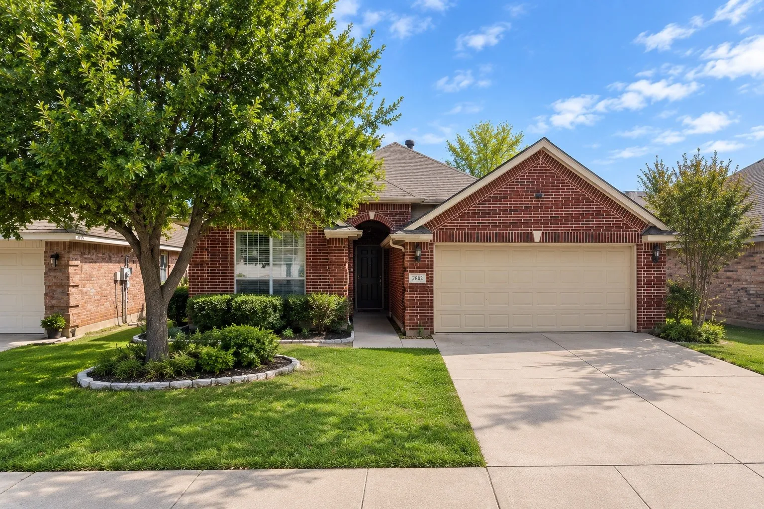 Single Family Residence For Rent in Tarrant County , 9008 Winding River Drive, Fort Worth, Texas 76118, 3 Bedroom, 2 Bathroom, 2 Garage spaces, 1,522 Sqft, built in 2002, mls#21389848, Real Estate Agent in Fort Worth, Homes For Rent in Tarrant county, Homes For Rent in Fort Worth, Realtor in Fort Worth Texas, Real Estate Brokerage Independent Realty Texas, Luminita Cordes Realtor