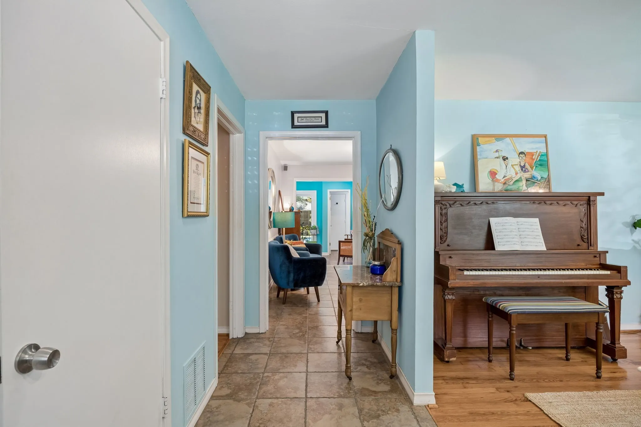 Single Family Residence For Sale in Dallas County , 1209 Spruce Drive, Richardson, Texas 75080, 3 Bedroom, 3 Bathroom, 2 Garage spaces, 1,801 Sqft, built in 1959, mls#21386008, Real Estate Agent in Richardson, Homes For Sale in Dallas county, Homes For Sale in Richardson, Realtor in Richardson Texas, Real Estate Brokerage Independent Realty Texas, Luminita Cordes Realtor