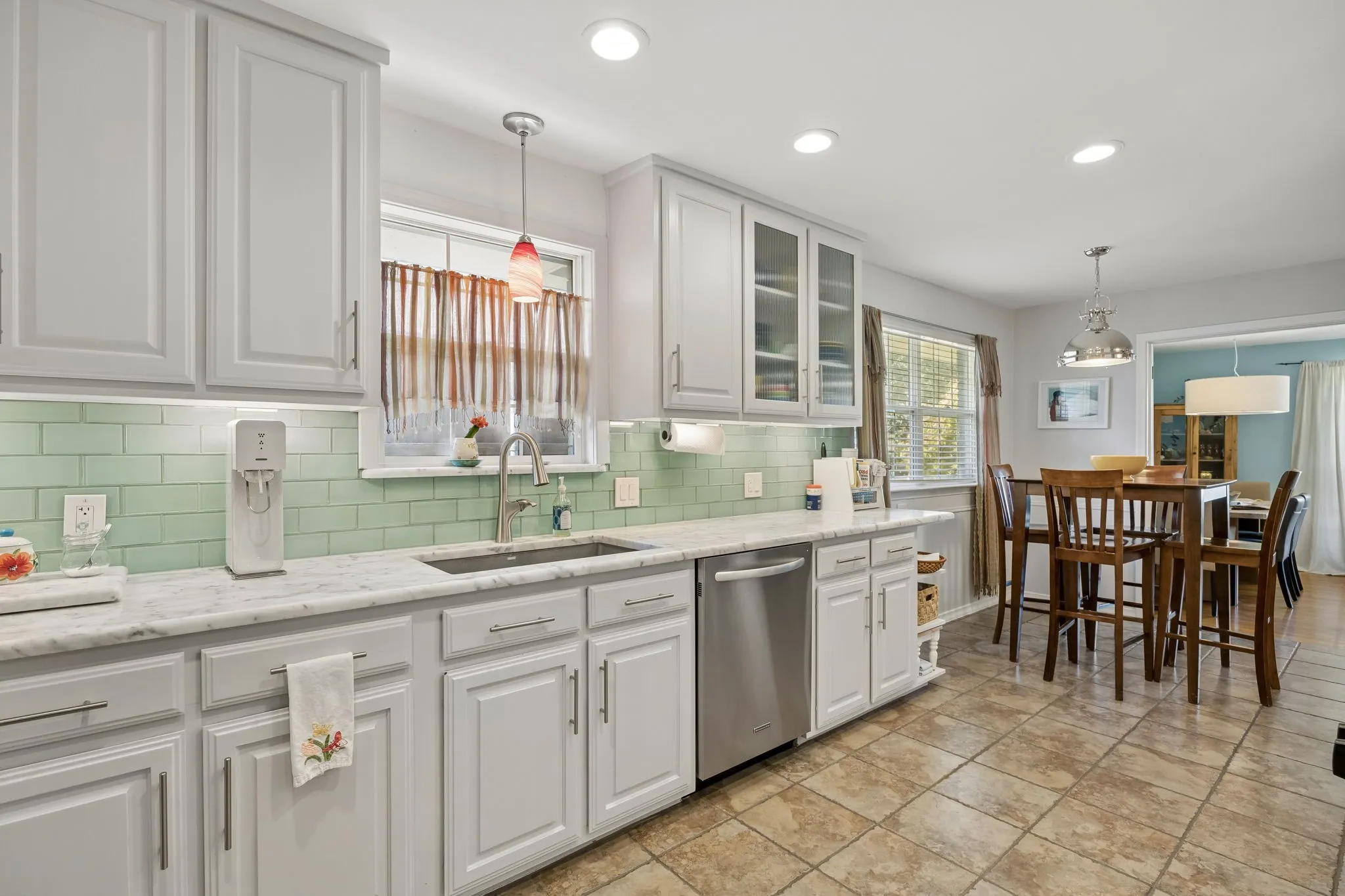 Single Family Residence For Sale in Dallas County , 1209 Spruce Drive, Richardson, Texas 75080, 3 Bedroom, 3 Bathroom, 2 Garage spaces, 1,801 Sqft, built in 1959, mls#21386008, Real Estate Agent in Richardson, Homes For Sale in Dallas county, Homes For Sale in Richardson, Realtor in Richardson Texas, Real Estate Brokerage Independent Realty Texas, Luminita Cordes Realtor