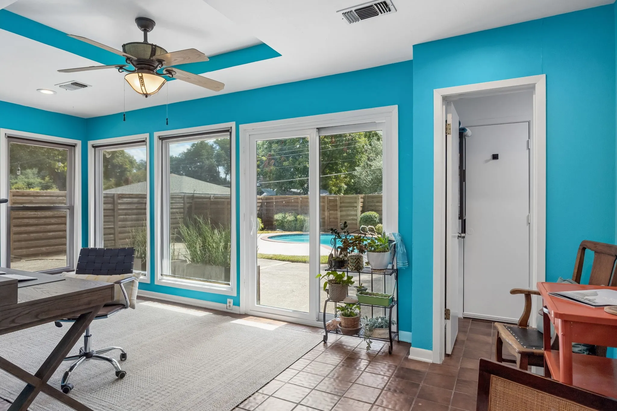 Single Family Residence For Sale in Dallas County , 1209 Spruce Drive, Richardson, Texas 75080, 3 Bedroom, 3 Bathroom, 2 Garage spaces, 1,801 Sqft, built in 1959, mls#21386008, Real Estate Agent in Richardson, Homes For Sale in Dallas county, Homes For Sale in Richardson, Realtor in Richardson Texas, Real Estate Brokerage Independent Realty Texas, Luminita Cordes Realtor
