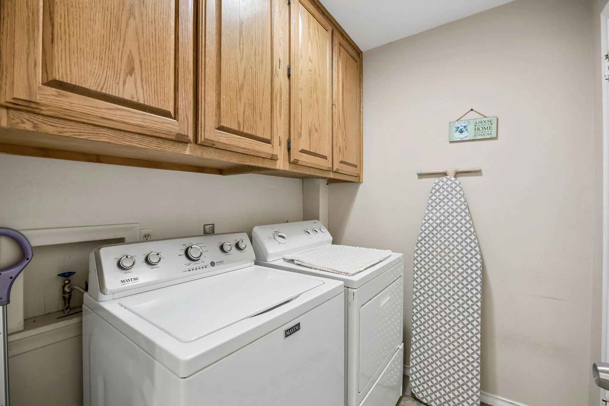 Single Family Residence For Sale in Dallas County , 1209 Spruce Drive, Richardson, Texas 75080, 3 Bedroom, 3 Bathroom, 2 Garage spaces, 1,801 Sqft, built in 1959, mls#21386008, Real Estate Agent in Richardson, Homes For Sale in Dallas county, Homes For Sale in Richardson, Realtor in Richardson Texas, Real Estate Brokerage Independent Realty Texas, Luminita Cordes Realtor