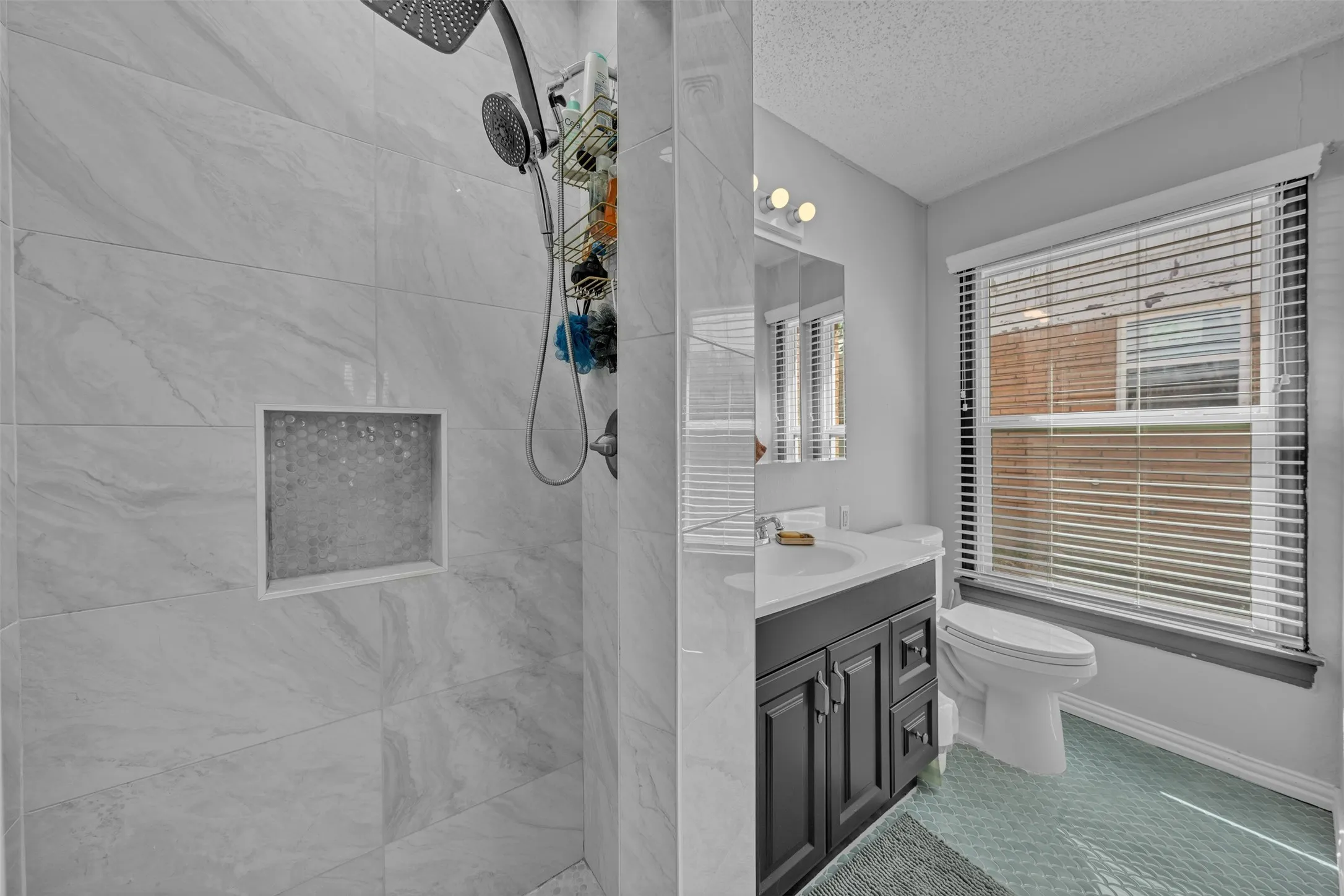Single Family Residence For Sale in Tarrant County , 2309 Maryel Drive, Fort Worth, Texas 76112, 3 Bedroom, 2 Bathroom, 2 Garage spaces, 1,688 Sqft, built in 1951, mls#21386936, Real Estate Agent in Fort Worth, Homes For Sale in Tarrant county, Homes For Sale in Fort Worth, Realtor in Fort Worth Texas, Real Estate Brokerage Independent Realty Texas, Luminita Cordes Realtor
