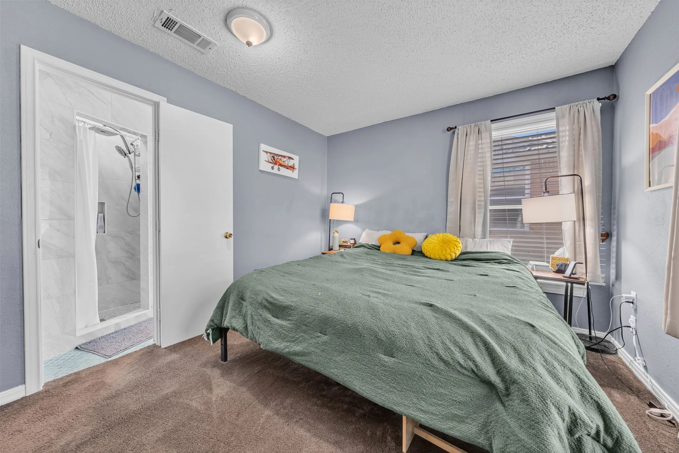 Single Family Residence For Sale in Tarrant County , 2309 Maryel Drive, Fort Worth, Texas 76112, 3 Bedroom, 2 Bathroom, 2 Garage spaces, 1,688 Sqft, built in 1951, mls#21386936, Real Estate Agent in Fort Worth, Homes For Sale in Tarrant county, Homes For Sale in Fort Worth, Realtor in Fort Worth Texas, Real Estate Brokerage Independent Realty Texas, Luminita Cordes Realtor