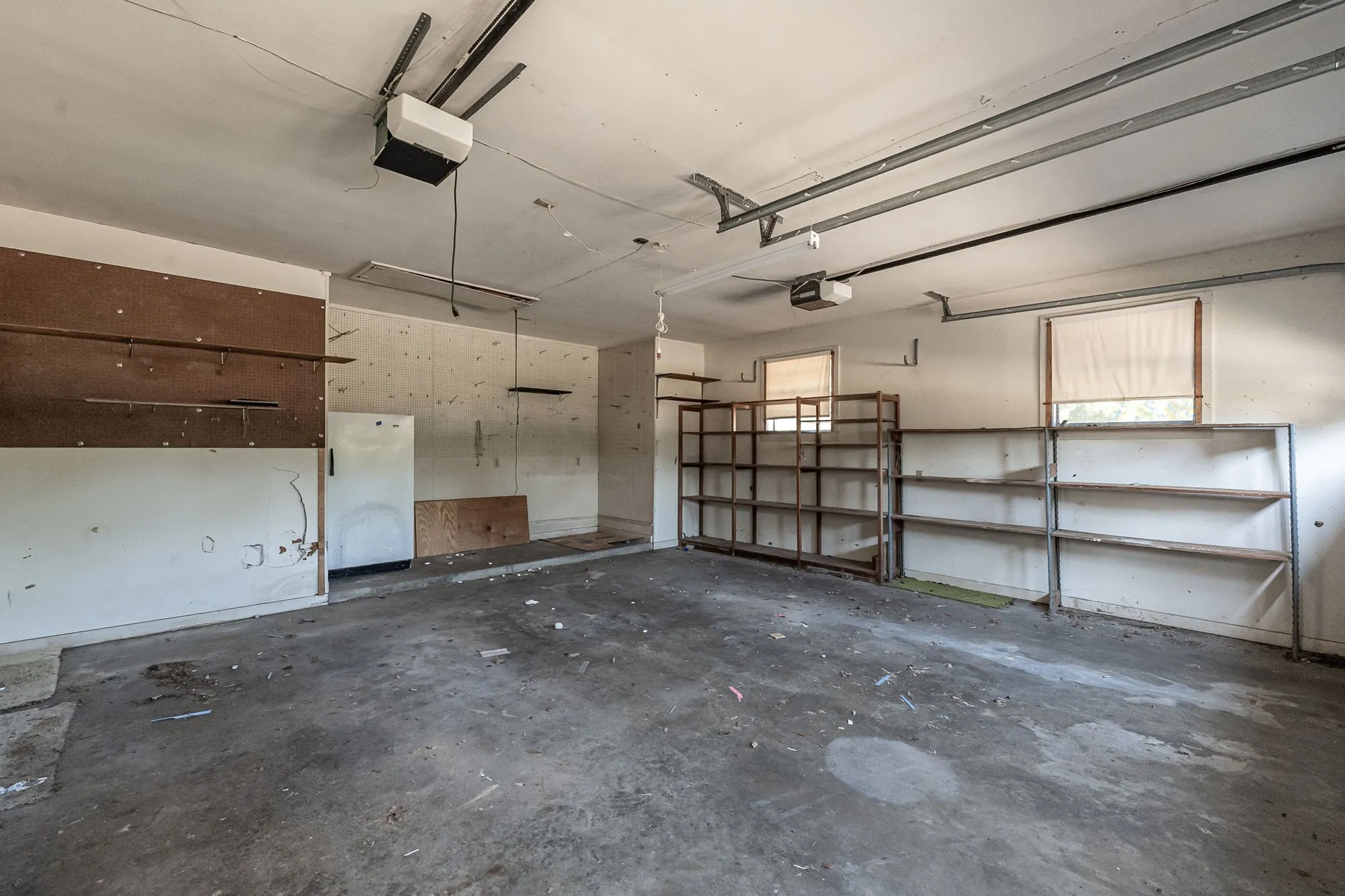 Single Family Residence For Sale in Wood County , 603 Richard Street, Quitman, Texas 75783, 3 Bedroom, 2 Bathroom, 2 Garage spaces, 1,945 Sqft, built in 1972, mls#21389885, Real Estate Agent in Quitman, Homes For Sale in Wood county, Homes For Sale in Quitman, Realtor in Quitman Texas, Real Estate Brokerage Independent Realty Texas, Luminita Cordes Realtor