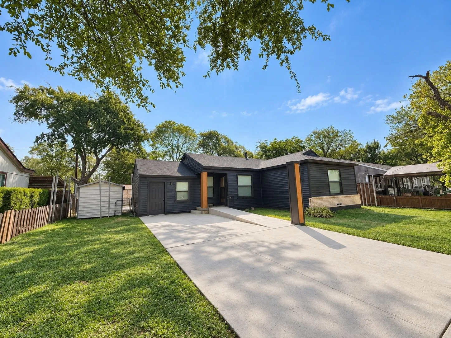 Single Family Residence For Rent in Dallas County , 10642 Galena Street, Dallas, Texas 75228, 4 Bedroom, 2 Bathroom, Garage spaces, 1,300 Sqft, built in 1952, mls#21389879, Real Estate Agent in Dallas, Homes For Rent in Dallas county, Homes For Rent in Dallas, Realtor in Dallas Texas, Real Estate Brokerage Independent Realty Texas, Luminita Cordes Realtor