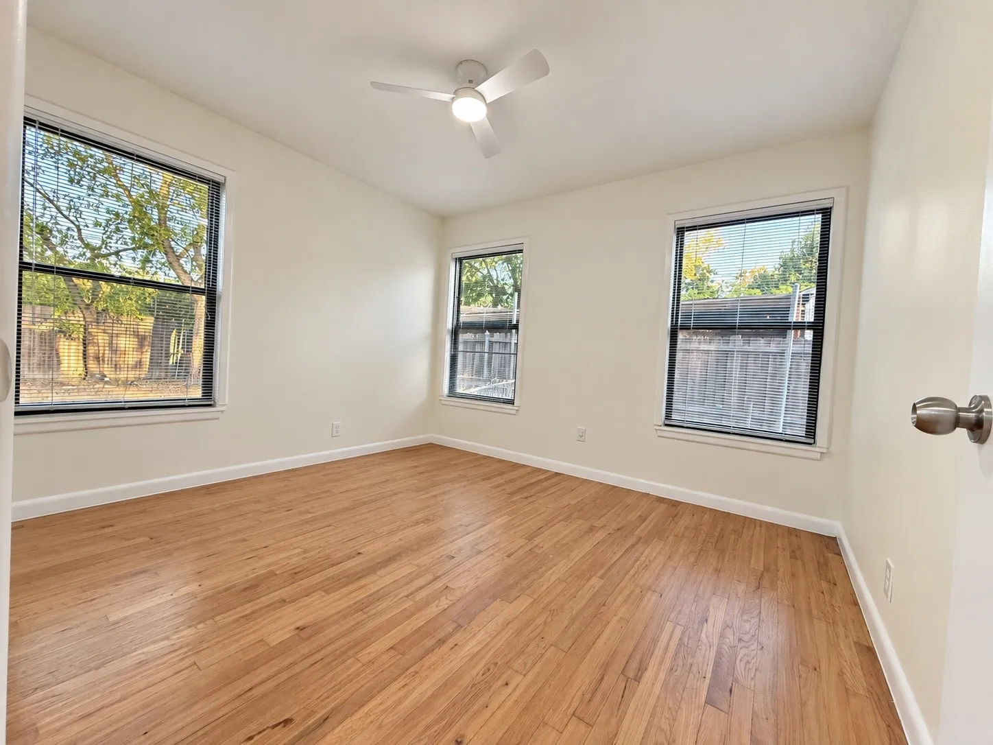 Single Family Residence For Rent in Dallas County , 10642 Galena Street, Dallas, Texas 75228, 4 Bedroom, 2 Bathroom, Garage spaces, 1,300 Sqft, built in 1952, mls#21389879, Real Estate Agent in Dallas, Homes For Rent in Dallas county, Homes For Rent in Dallas, Realtor in Dallas Texas, Real Estate Brokerage Independent Realty Texas, Luminita Cordes Realtor