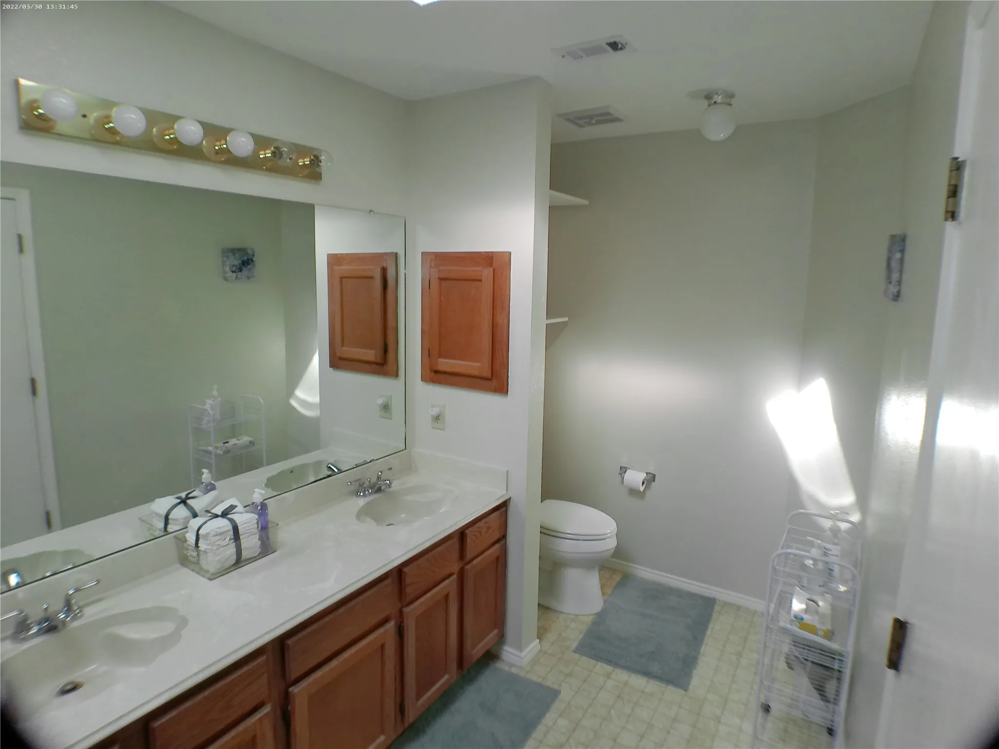 Single Family Residence For Rent in Dallas County , 11802 HICKORY GARDEN Drive, Balch Springs, Texas 75180, 3 Bedroom, 2 Bathroom, Garage spaces, 1,769 Sqft, built in 1986, mls#21389886, Real Estate Agent in Balch Springs, Homes For Rent in Dallas county, Homes For Rent in Balch Springs, Realtor in Balch Springs Texas, Real Estate Brokerage Independent Realty Texas, Luminita Cordes Realtor