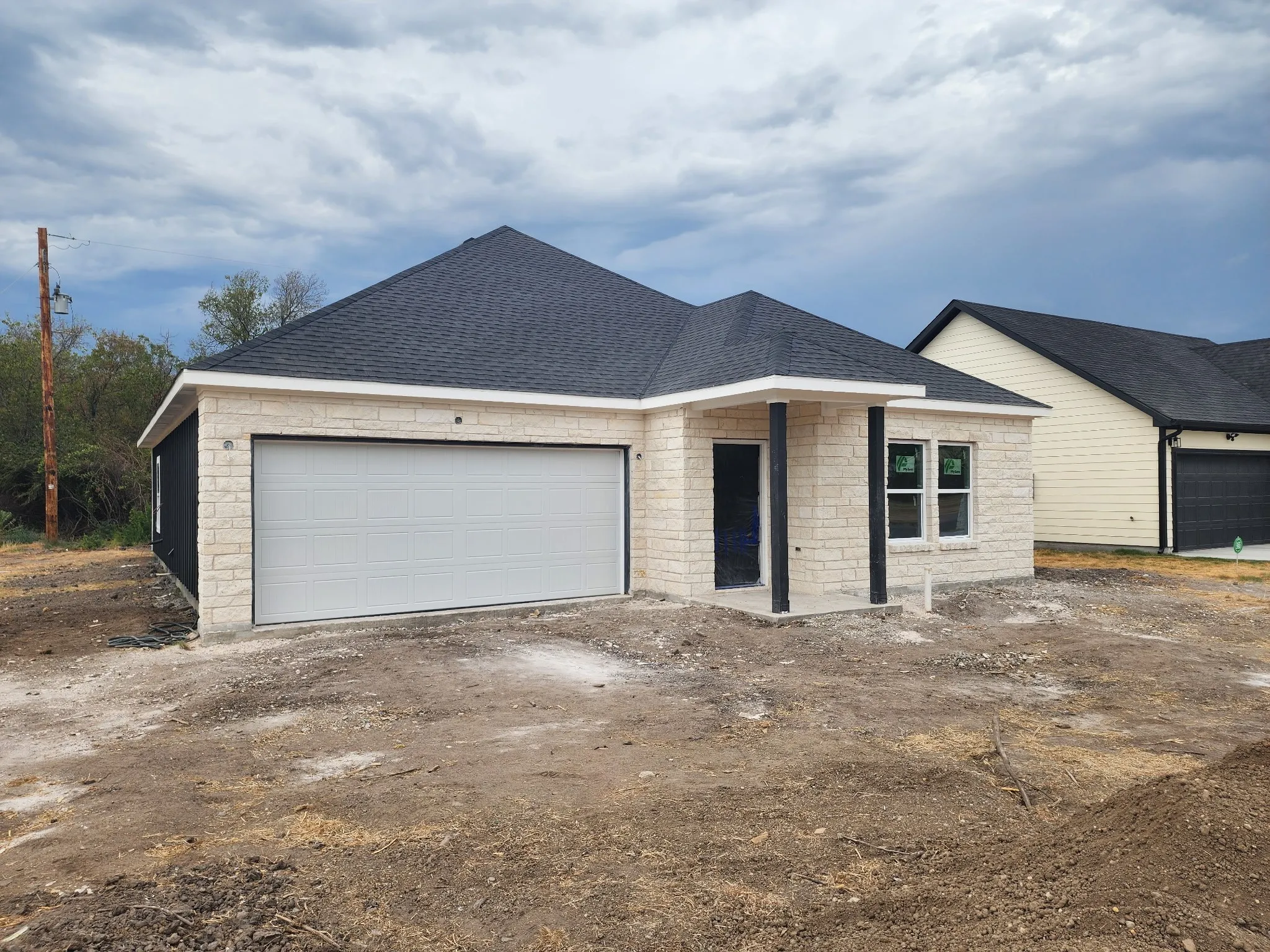Single Family Residence For Sale in Tarrant County , 2516 Sheraton Drive, Fort Worth, Texas 76105, 3 Bedroom, 2 Bathroom, 2 Garage spaces, 1,533 Sqft, built in 2026, mls#21384398, Real Estate Agent in Fort Worth, Homes For Sale in Tarrant county, Homes For Sale in Fort Worth, Realtor in Fort Worth Texas, Real Estate Brokerage Independent Realty Texas, Luminita Cordes Realtor