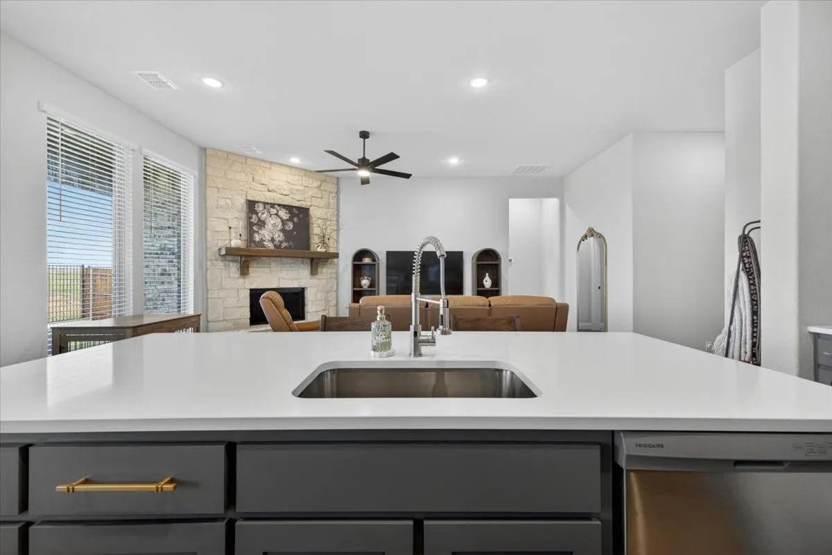 Single Family Residence For Sale in Johnson County , 653 Godley Ranch Road, Godley, Texas 76044, 4 Bedroom, 2 Bathroom, 2 Garage spaces, 2,103 Sqft, built in 2024, mls#21389188, Real Estate Agent in Godley, Homes For Sale in Johnson county, Homes For Sale in Godley, Realtor in Godley Texas, Real Estate Brokerage Independent Realty Texas, Luminita Cordes Realtor