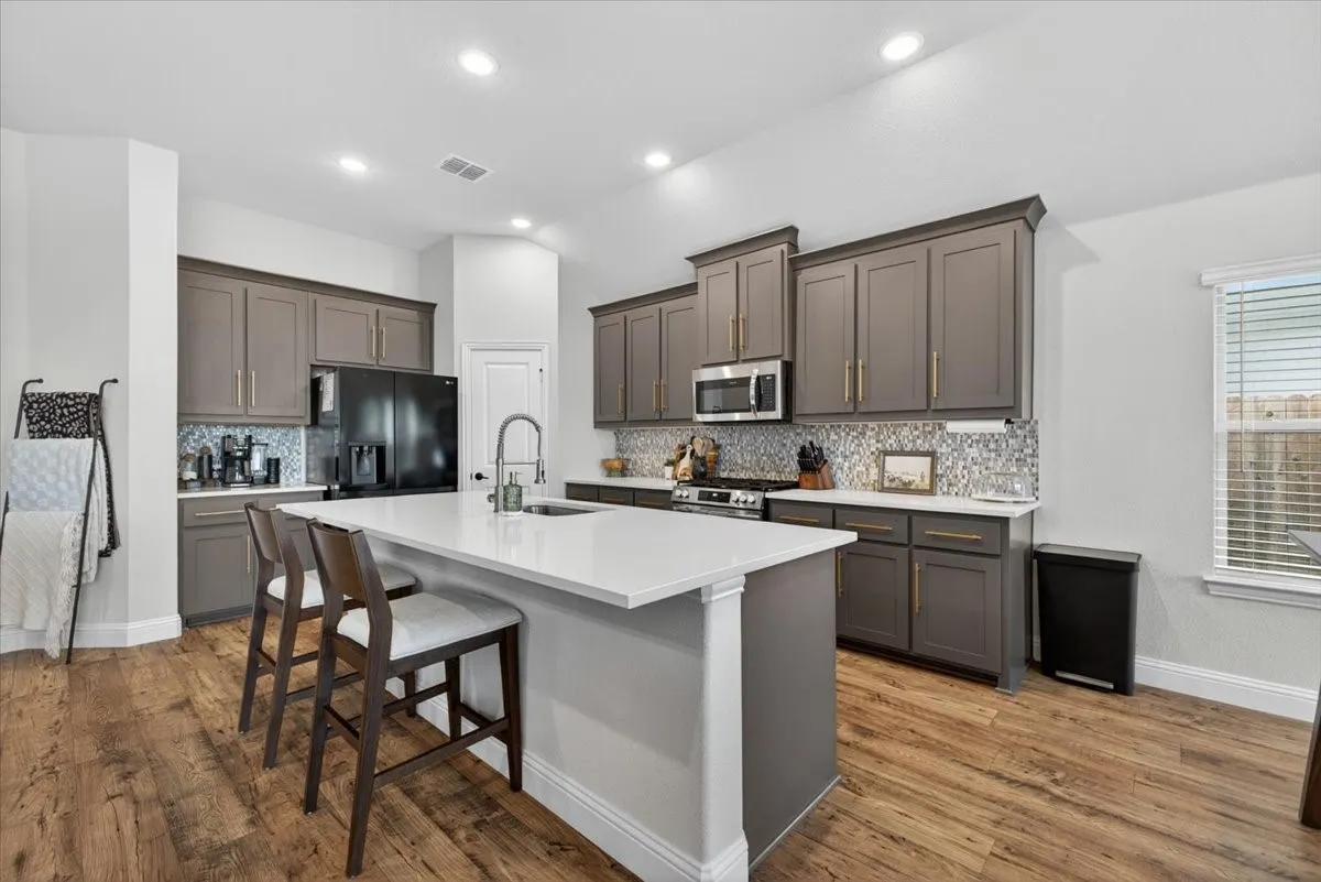 Single Family Residence For Sale in Johnson County , 653 Godley Ranch Road, Godley, Texas 76044, 4 Bedroom, 2 Bathroom, 2 Garage spaces, 2,103 Sqft, built in 2024, mls#21389188, Real Estate Agent in Godley, Homes For Sale in Johnson county, Homes For Sale in Godley, Realtor in Godley Texas, Real Estate Brokerage Independent Realty Texas, Luminita Cordes Realtor