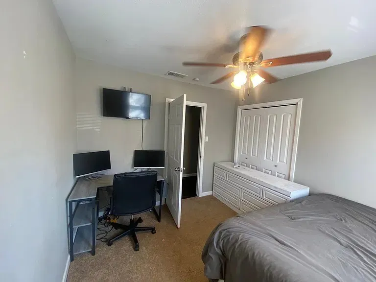 Single Family Residence For Sale in Tarrant County , 3223 Stanley Avenue, Fort Worth, Texas 76110, 2 Bedroom, 2 Bathroom, Garage spaces, 1,389 Sqft, built in 1928, mls#21388814, Real Estate Agent in Fort Worth, Homes For Sale in Tarrant county, Homes For Sale in Fort Worth, Realtor in Fort Worth Texas, Real Estate Brokerage Independent Realty Texas, Luminita Cordes Realtor
